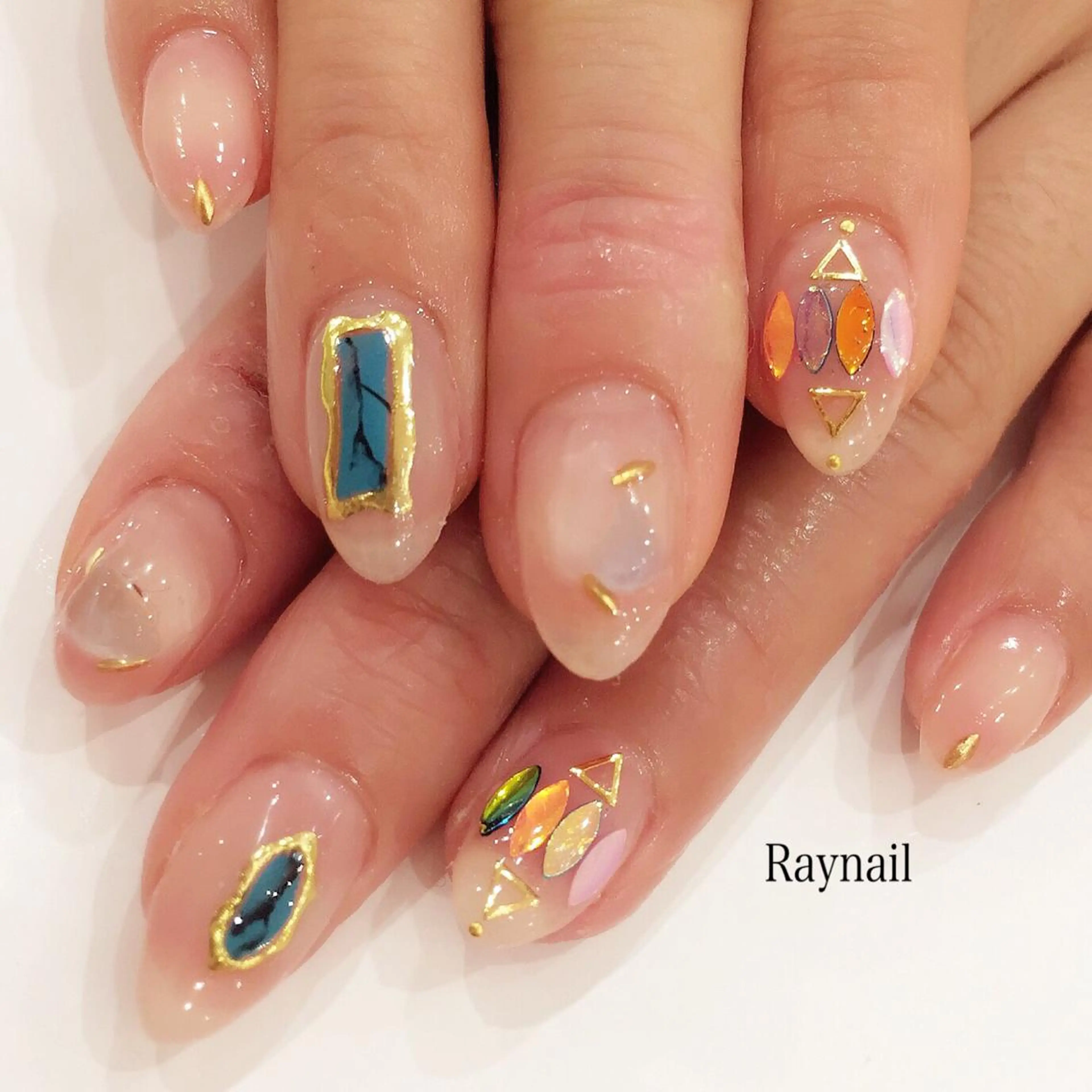 ネイル nailstudio ′ecole所属・nailstudio ′ecoleのネイルデザイン