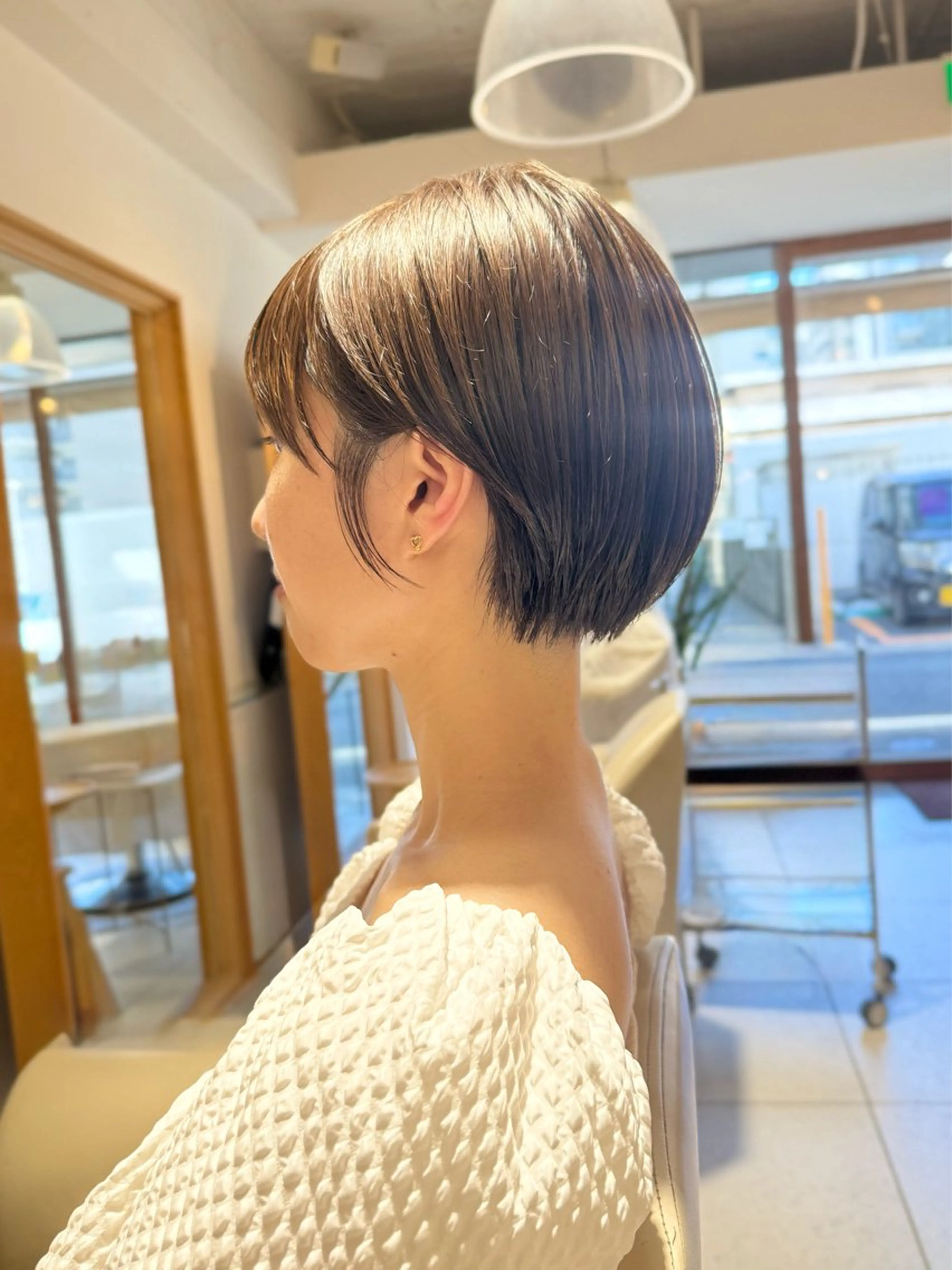 ショート カラー カット ヘアカラー トリートメント 安永 涼のヘアスタイル