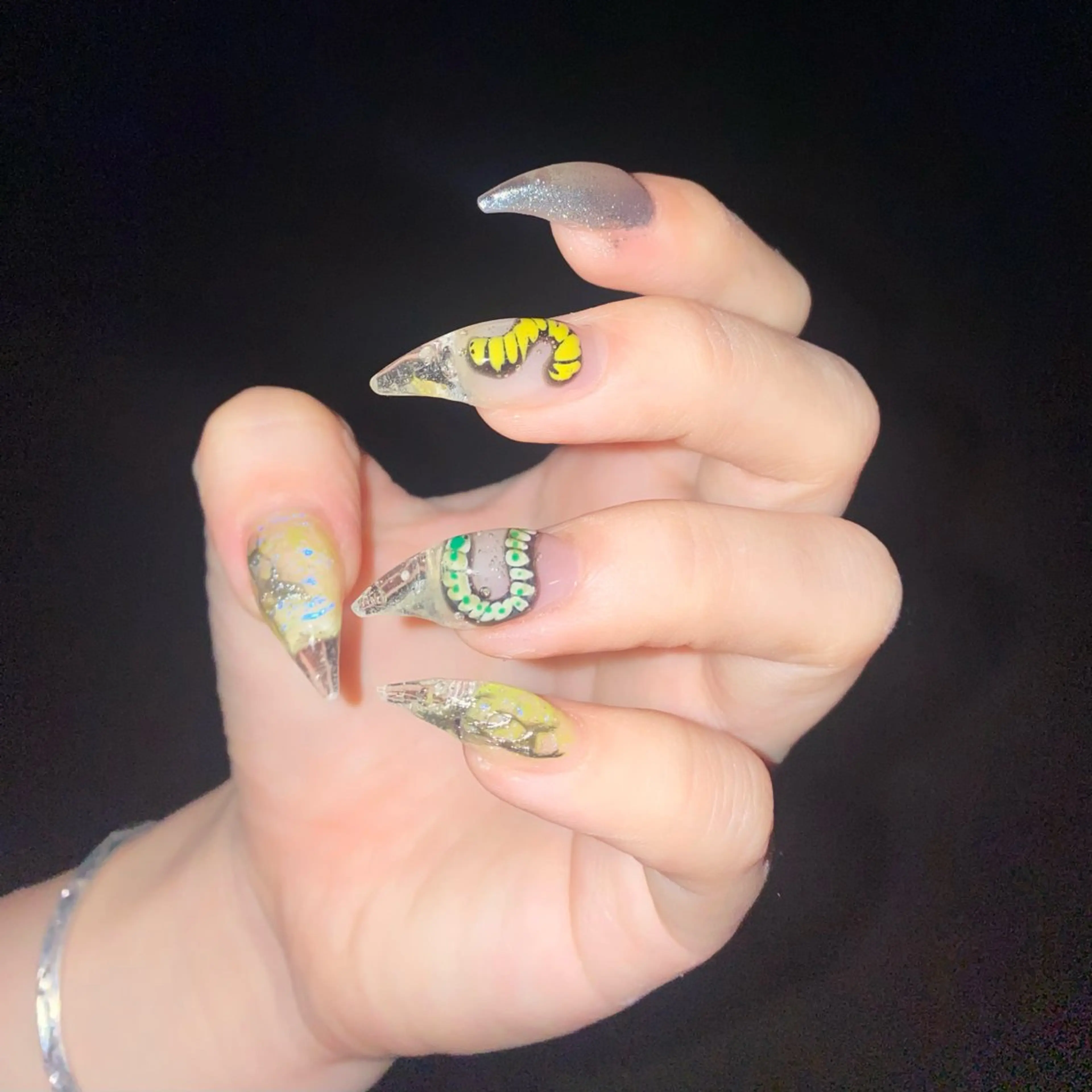 ネイル nano/きもかわ nail🐬🫧のネイルデザイン