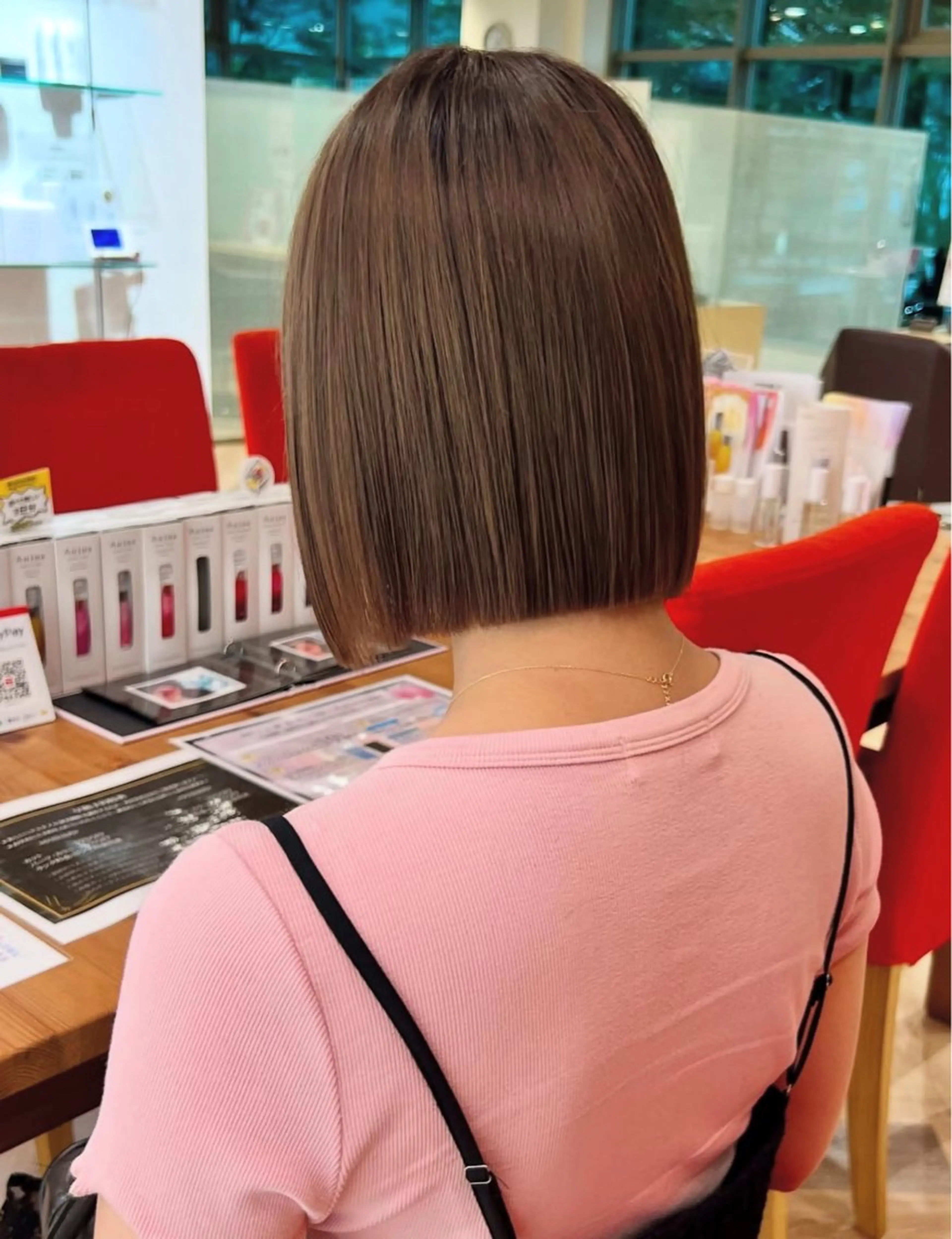 ショート ボブ カット 加納千華 /ボブ/ぱつっとボブのヘアスタイル