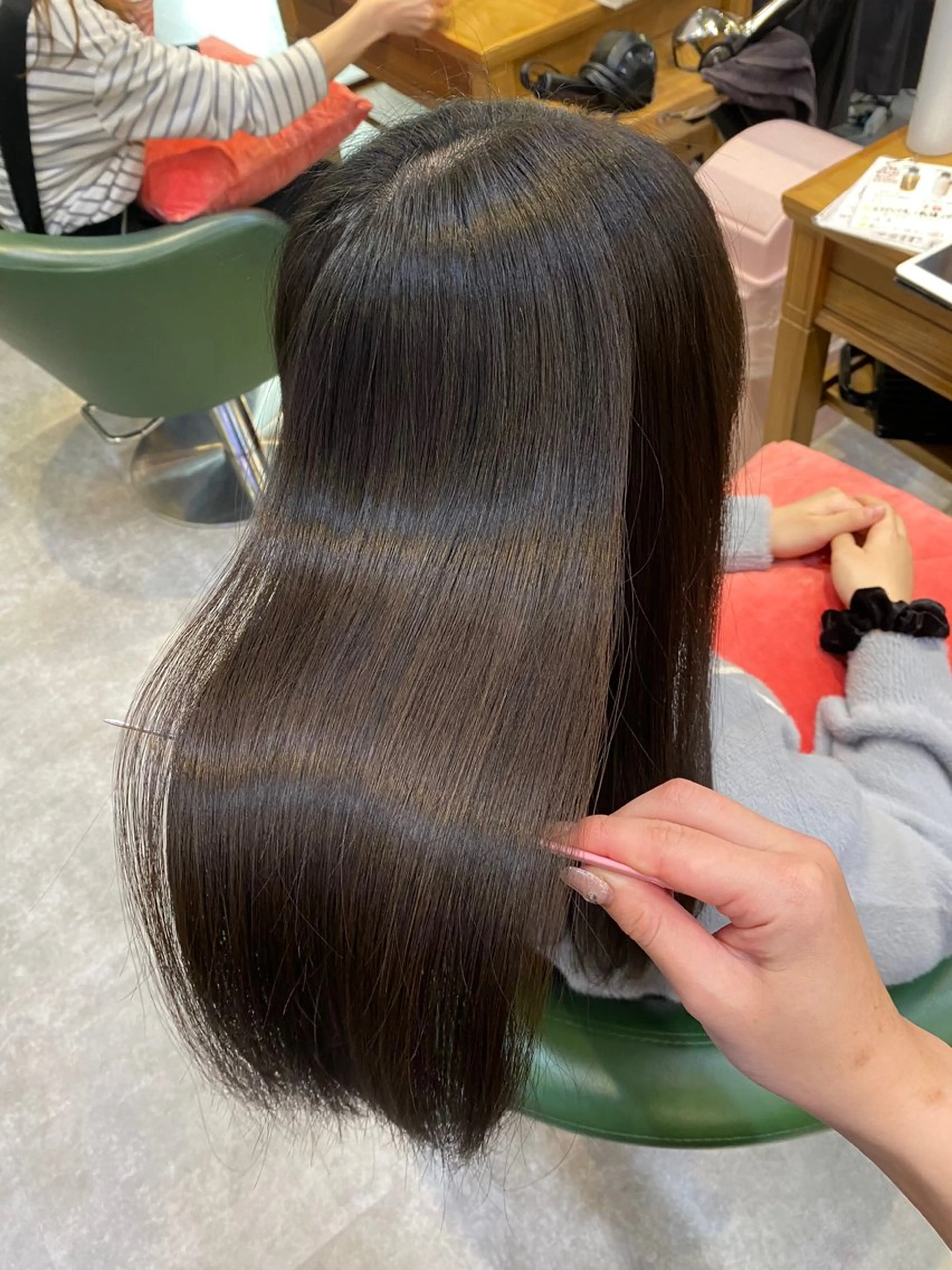 セミロング ヘアカラー トリートメント 【縮毛矯正特化】 kyokaのヘアスタイル