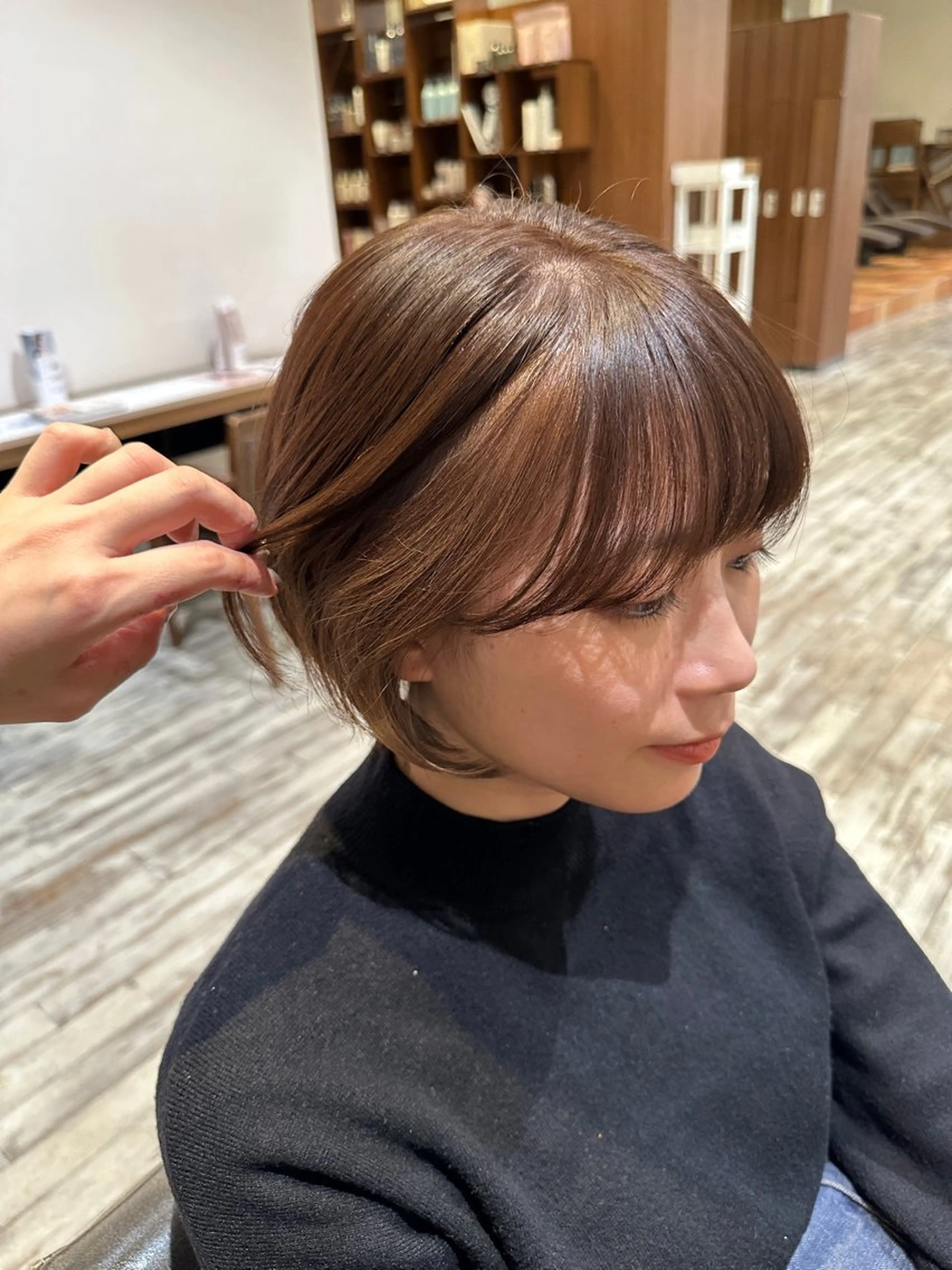 ショート カラー インナーカラー Aura所属・丸山 心 / 艶カラーのヘアスタイル