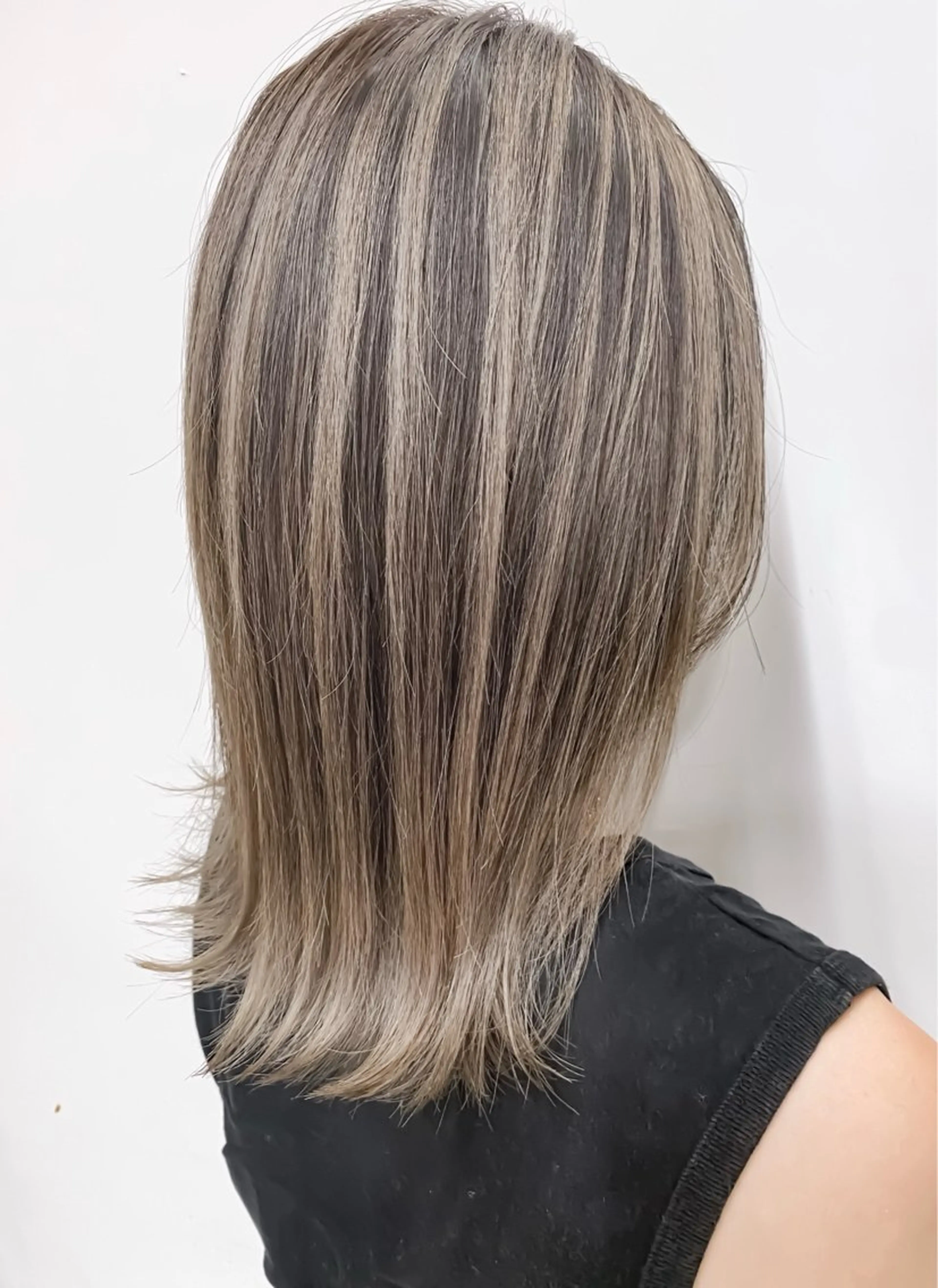 【💜白髪ぼかし💜】ハイライトカラー➕メンテナンスカット➕イルミナカラーの写真