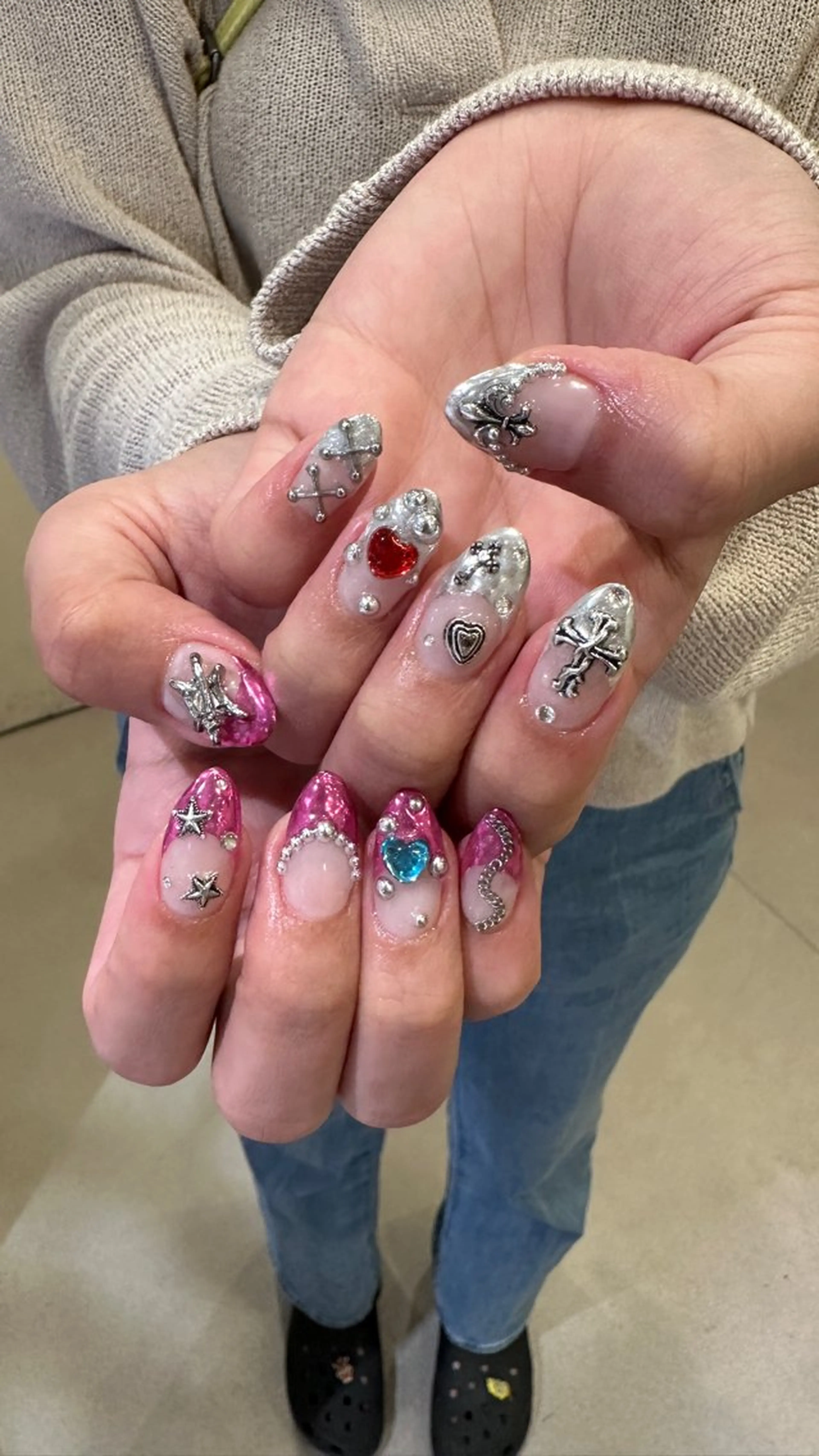 ネイル ハンドネイル 👽個性派ネイル🎀 komachiのマツエク・マツパデザイン