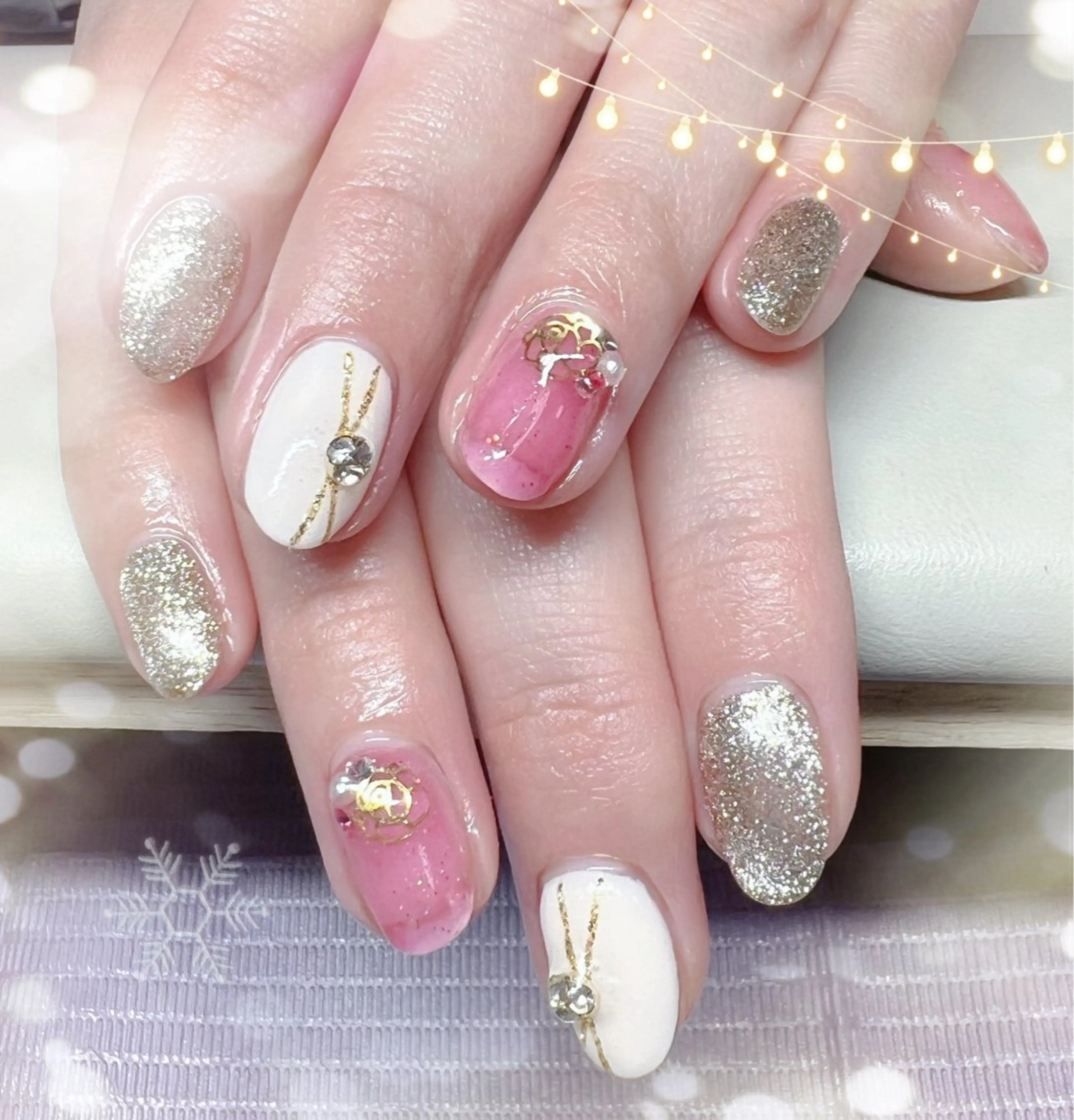 ネイル ハンドネイル フットネイル ハンドケア AngelChris ビューティーサロンのネイルデザイン