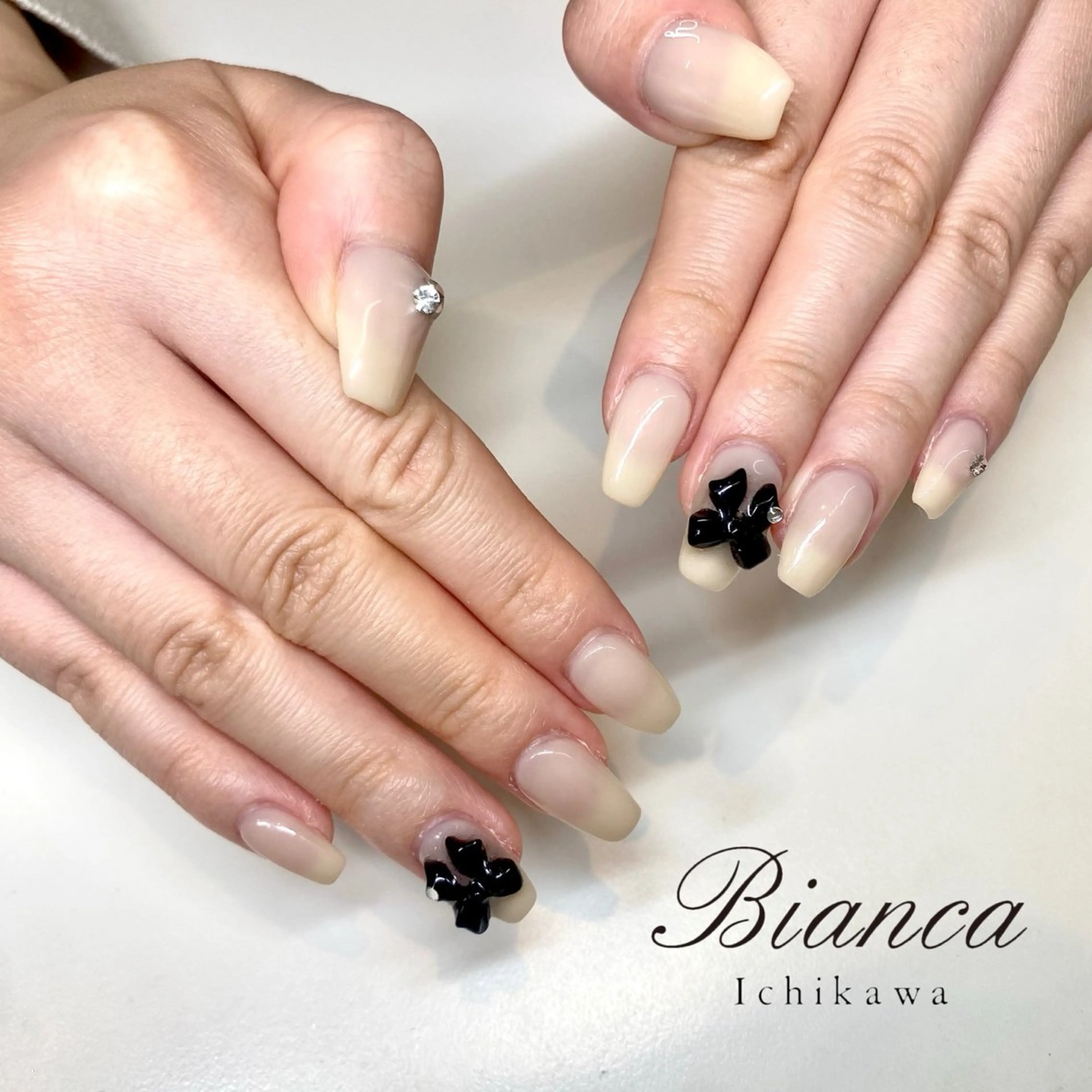 ネイル ハンドネイル Bianca 石井🎀のネイルデザイン