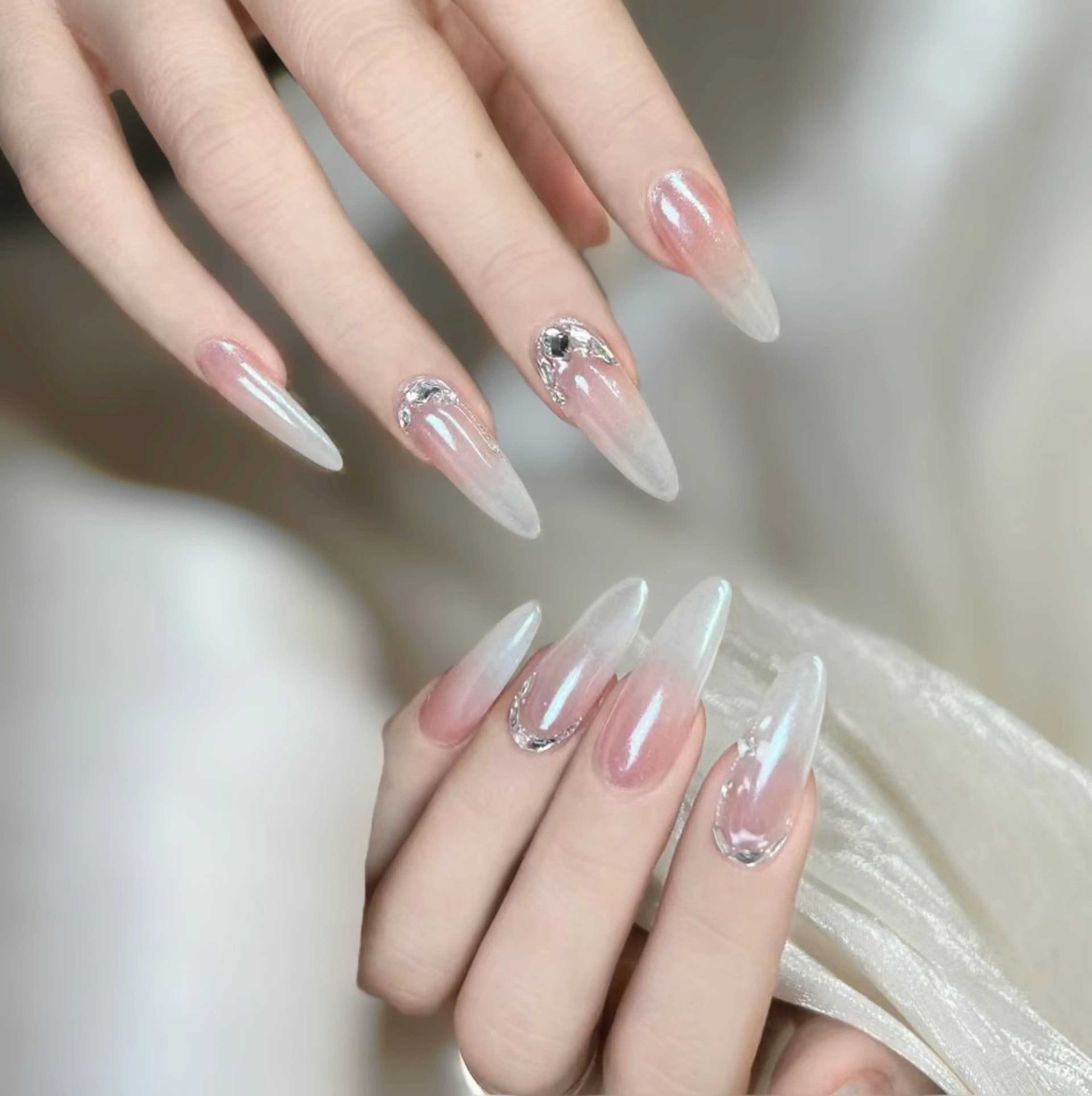 【長さだし10本】ミラー/オーロラ/ユニコン★スートン10個まで無料💅ジェルオフ無料の写真