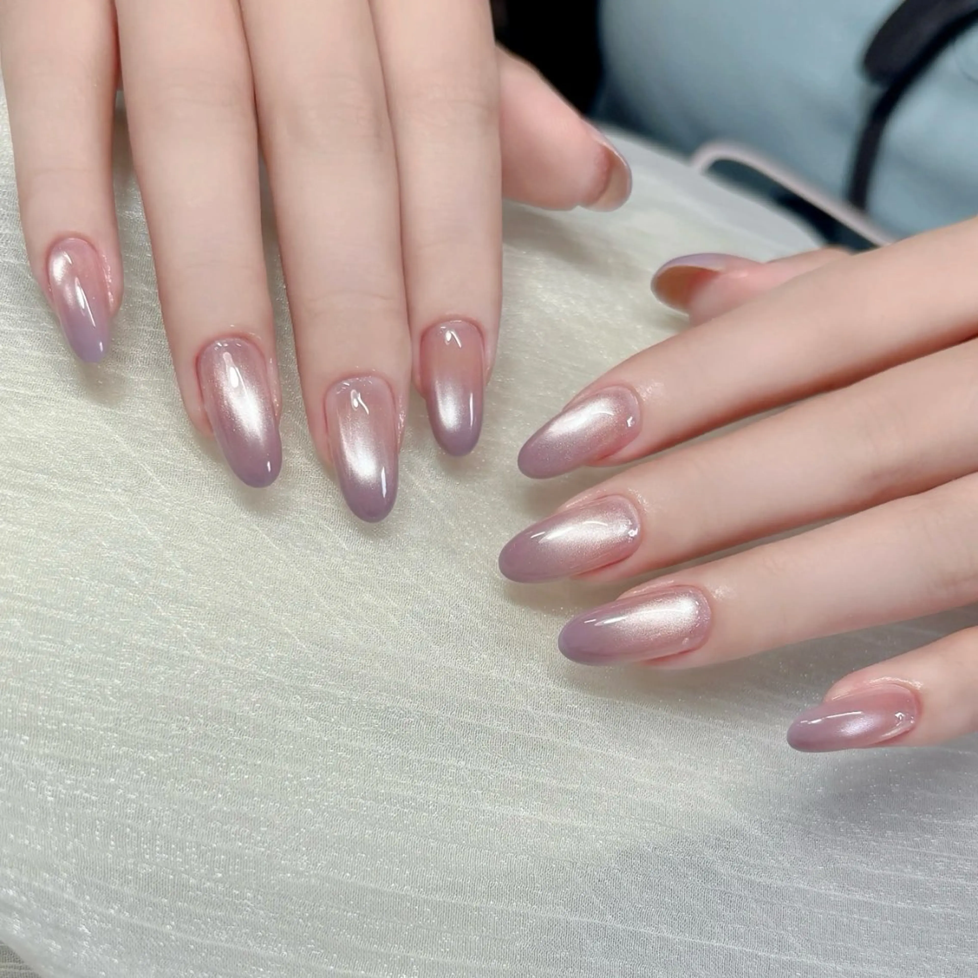 🍬マグネット+カラーグラデーション·パーツ2ゴ付き「ジェルオフ無料」の写真