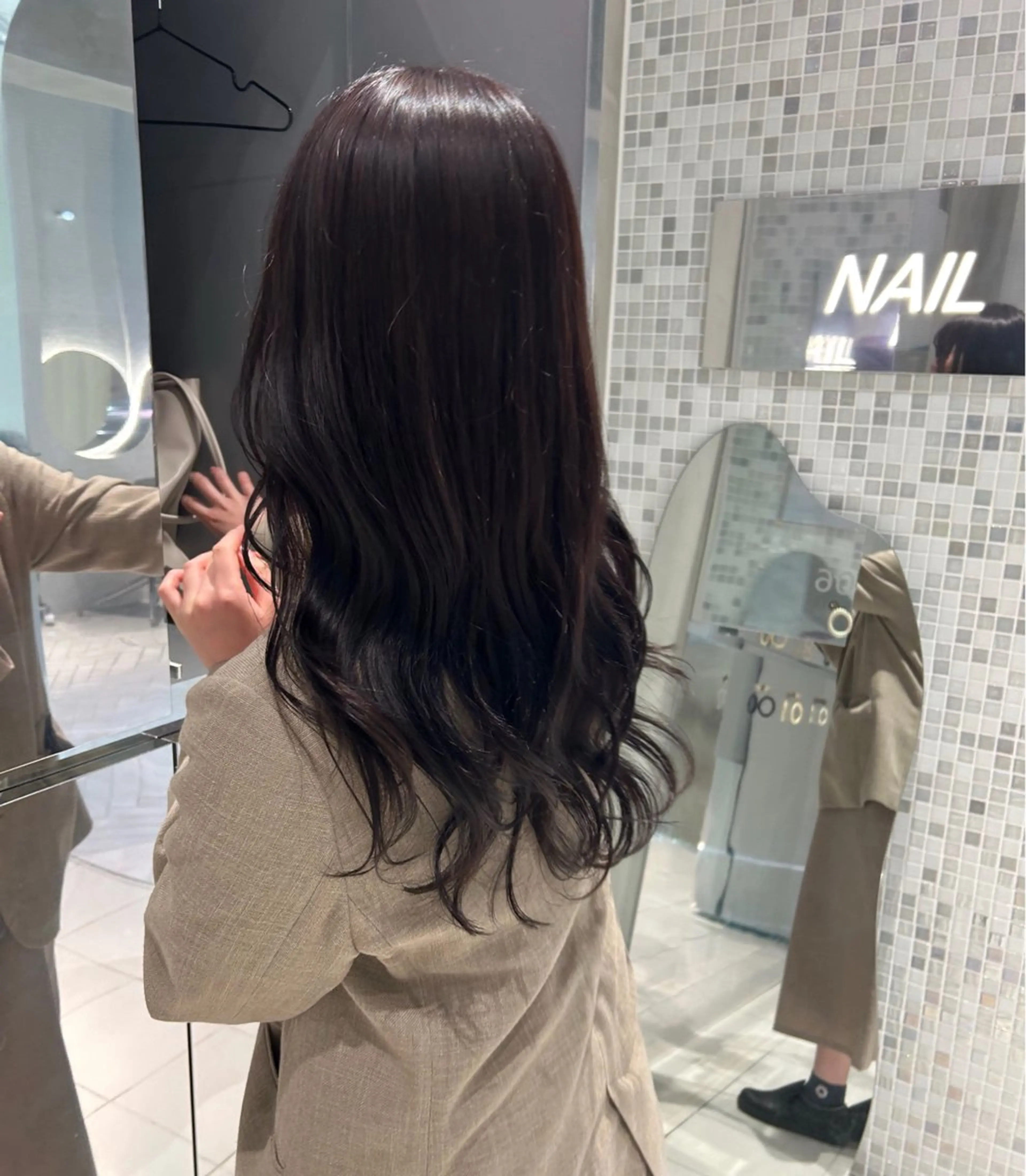 ロング カラー グレージュ ラベンダーカラー ラベンダーグレージュ ラベンダーグレー カット ヘアカラー トリートメント 透明感カラー🫧 nanohaのヘアスタイル