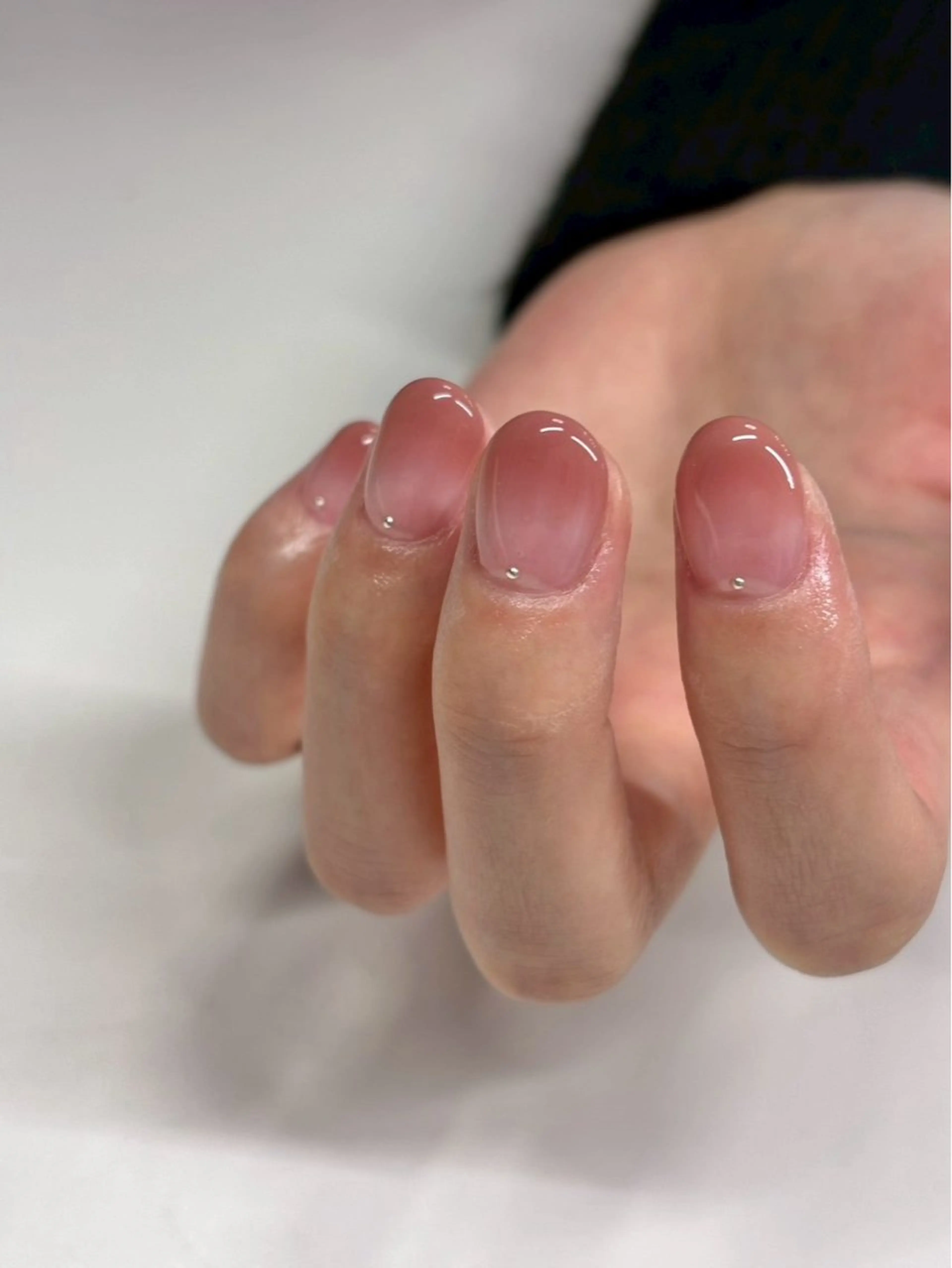 ネイル グラデーション オフィスネイル シンプルネイル ハンドネイル iconail 下北沢 NONのネイルデザイン