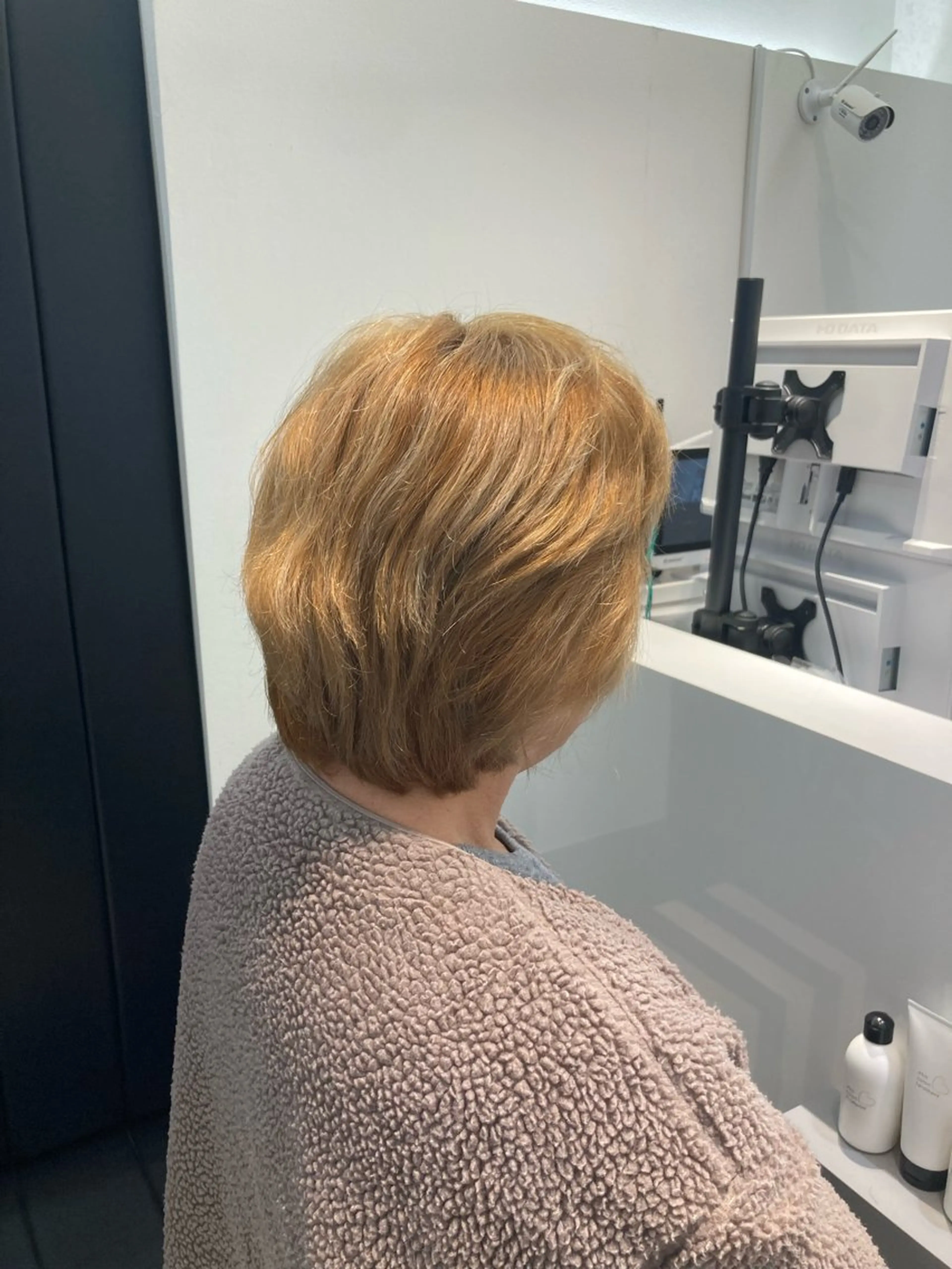 ショート カラー 上杉 梨緒のヘアスタイル