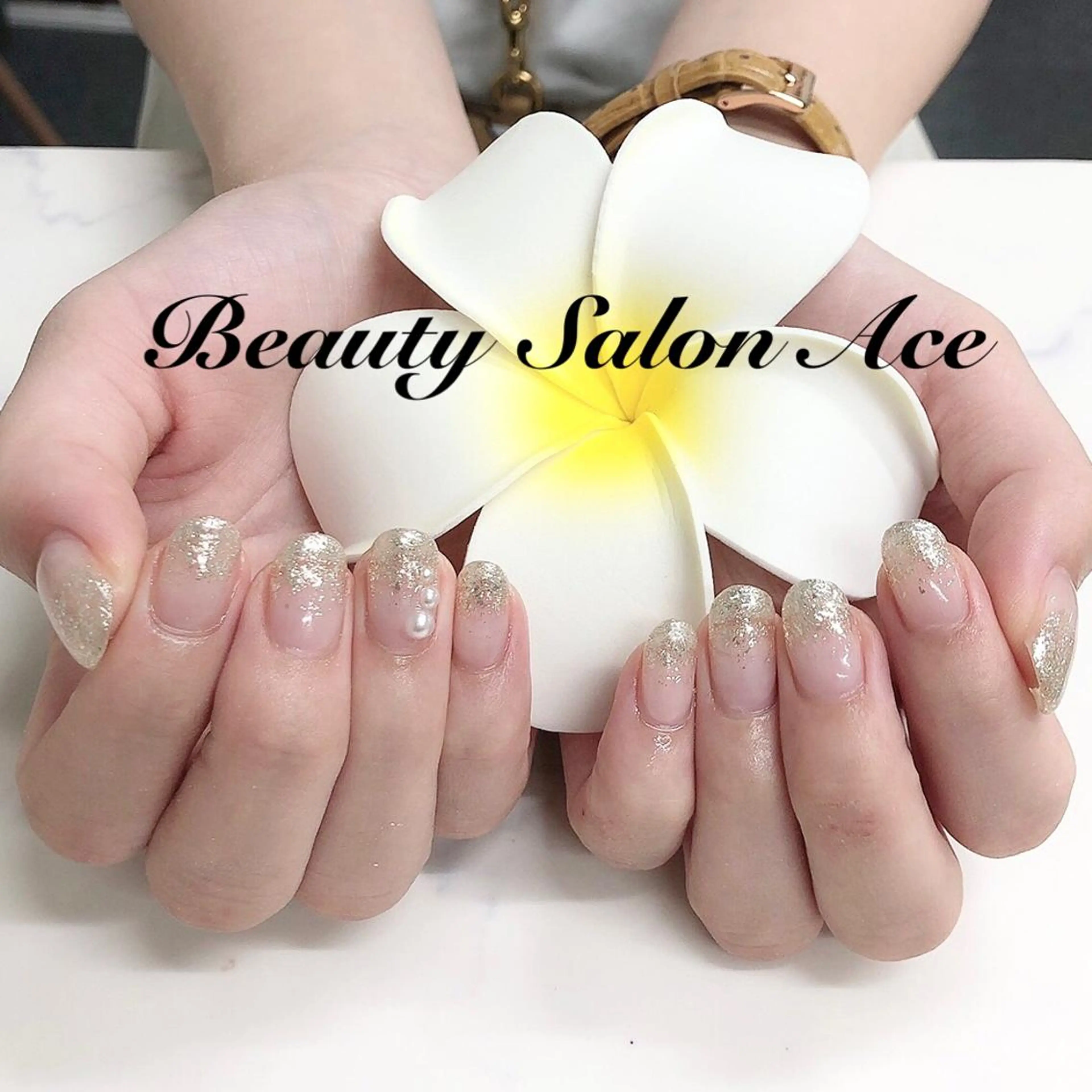 ネイル アートネイル ジェルネイル グラデーション ラメ(グリッター) ラメグラデーション ハンドネイル ハンドケア Beauty Salon Ace（ネイルサロン　エース）所属・池袋フィルイン Ace♡長さだしのネイルデザイン