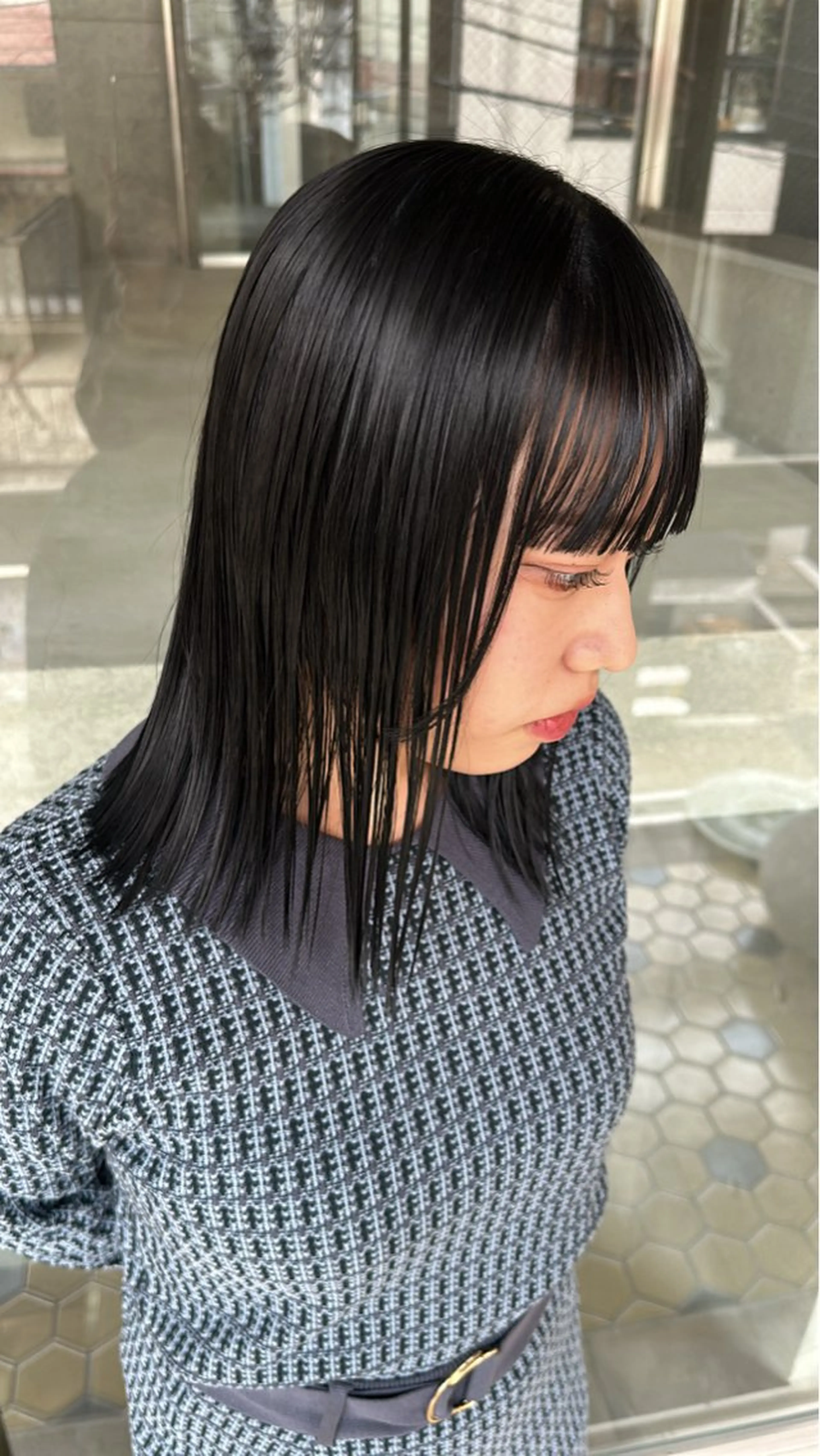 ミディアム カラー 抜きっぱなしブロンド ササキカズマのヘアスタイル