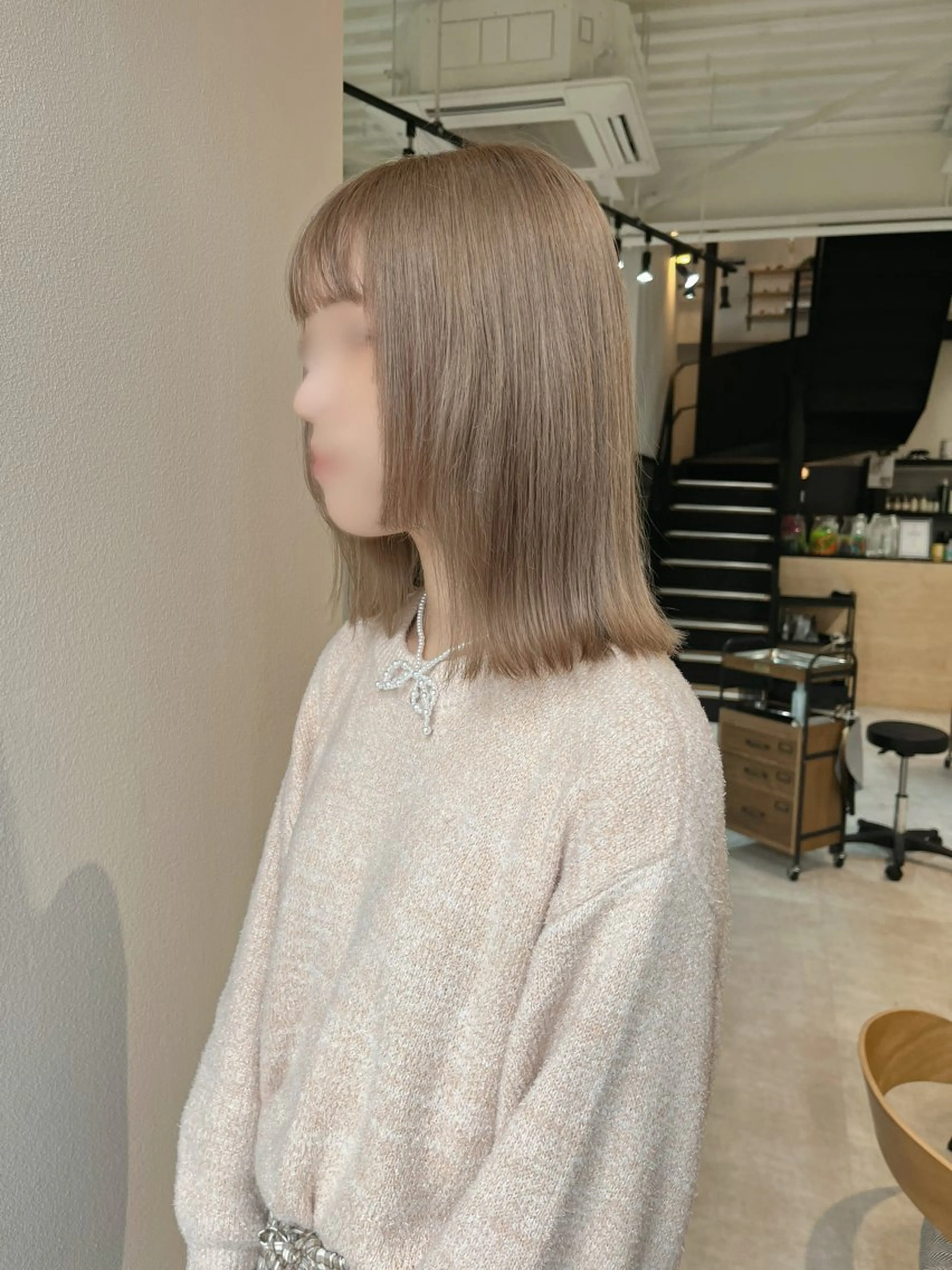 ミディアム ヘアカラー トリートメント akira𝜗𝜚 ꙳.*‬透明感カラーのヘアスタイル
