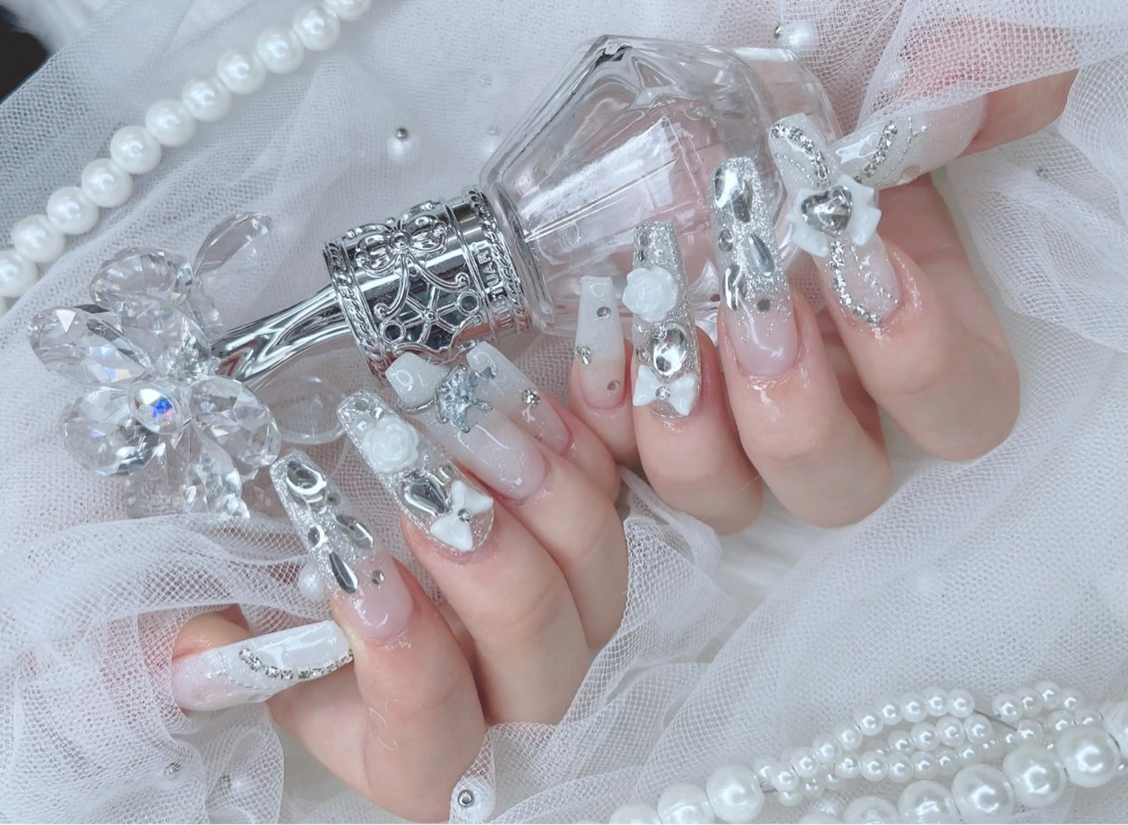 ネイル ハヤシ ミカのネイルデザイン