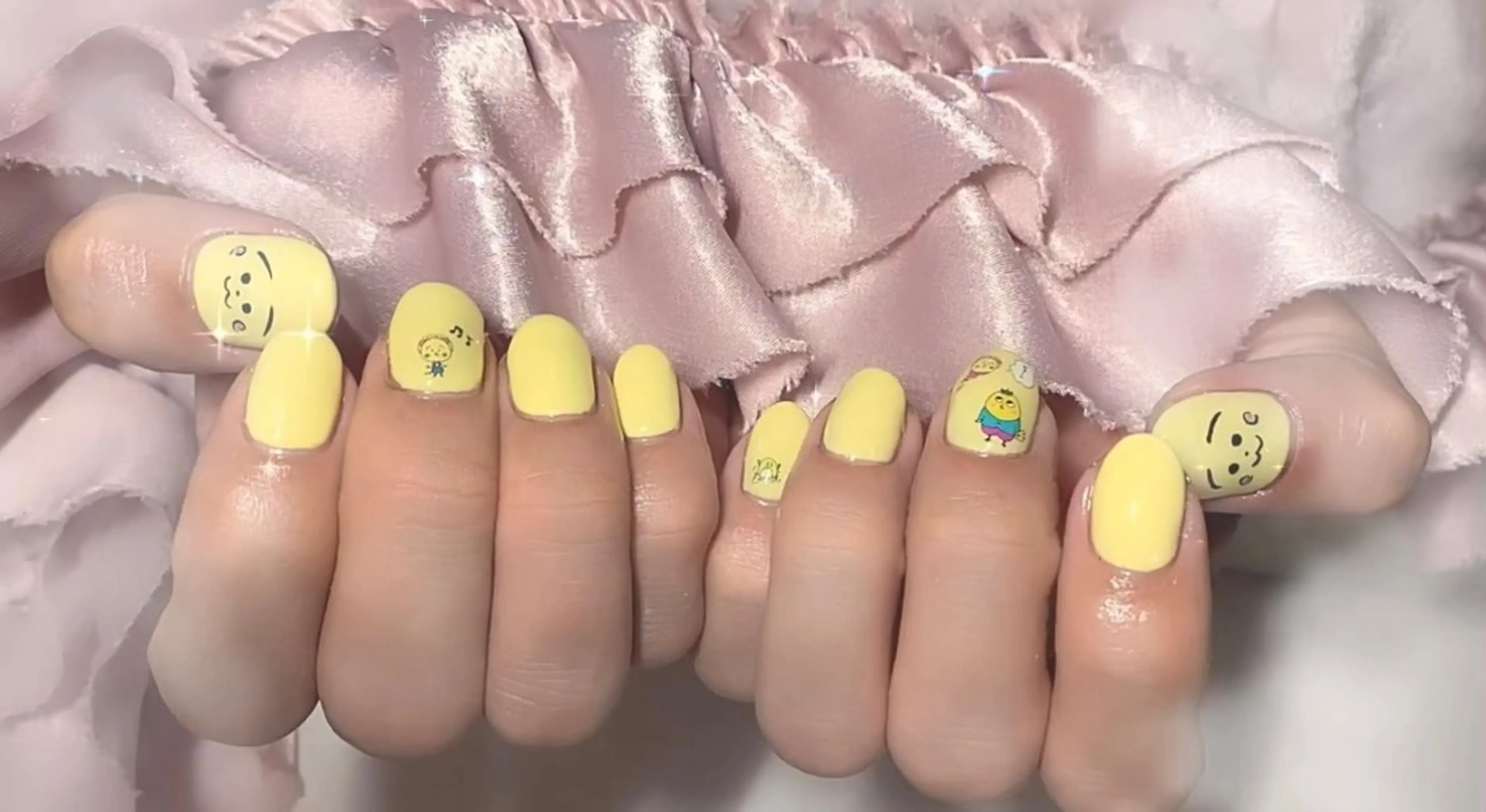 ネイル SHINee 袖ヶ浦のネイルデザイン