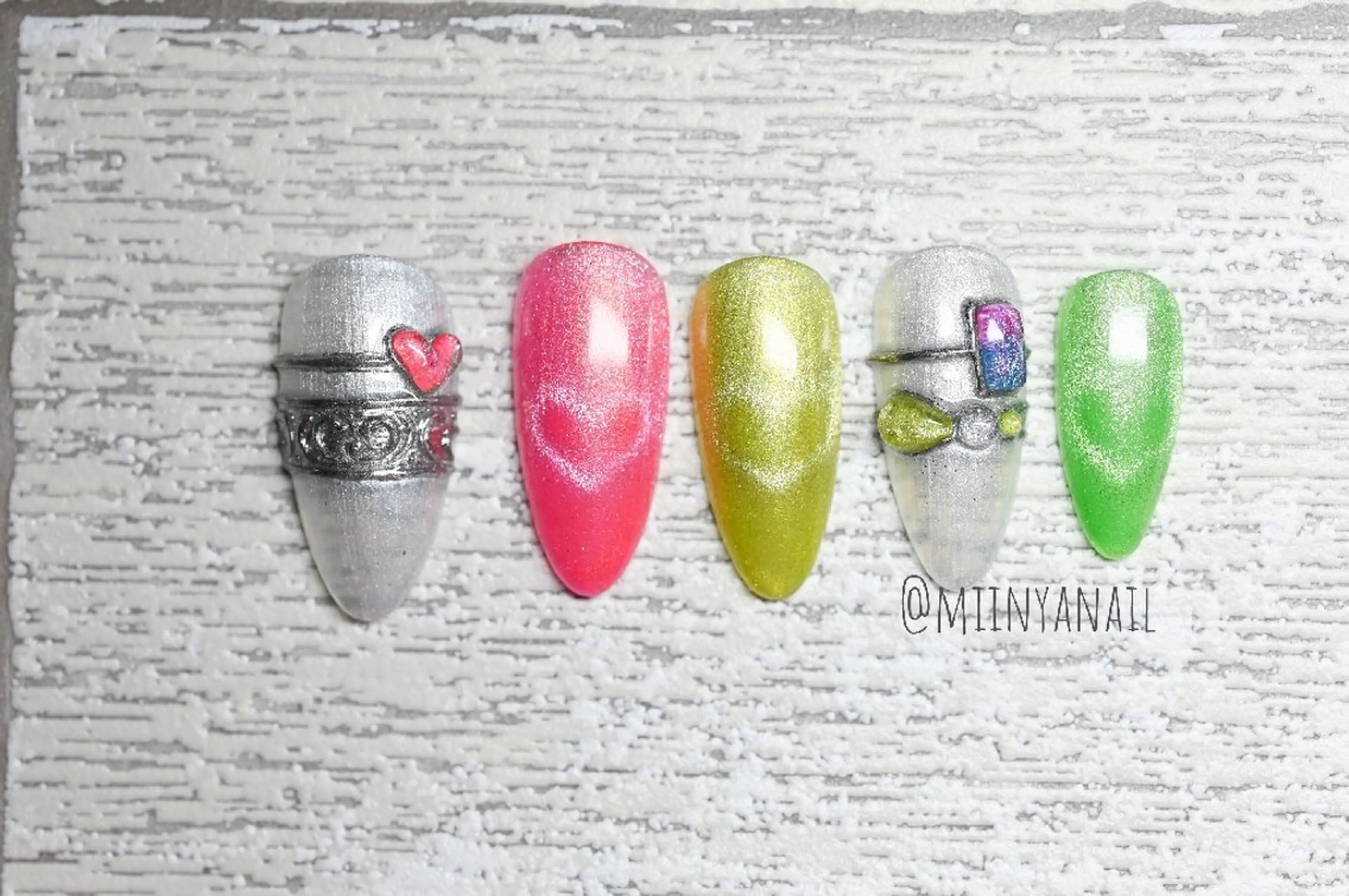 ネイル miinyanail ミーニャネイルのネイルデザイン