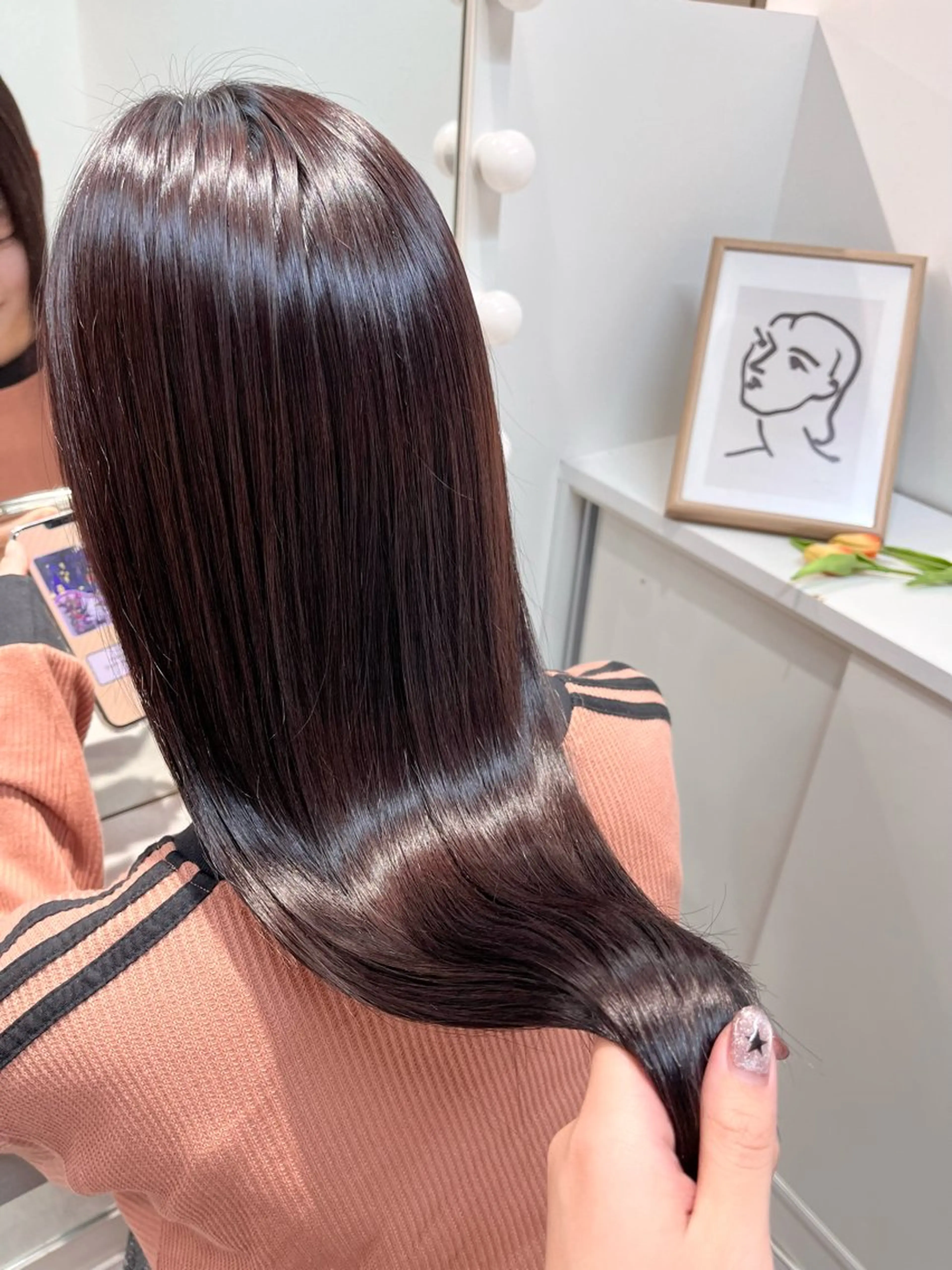 ロング 八尾 幸那のヘアスタイル