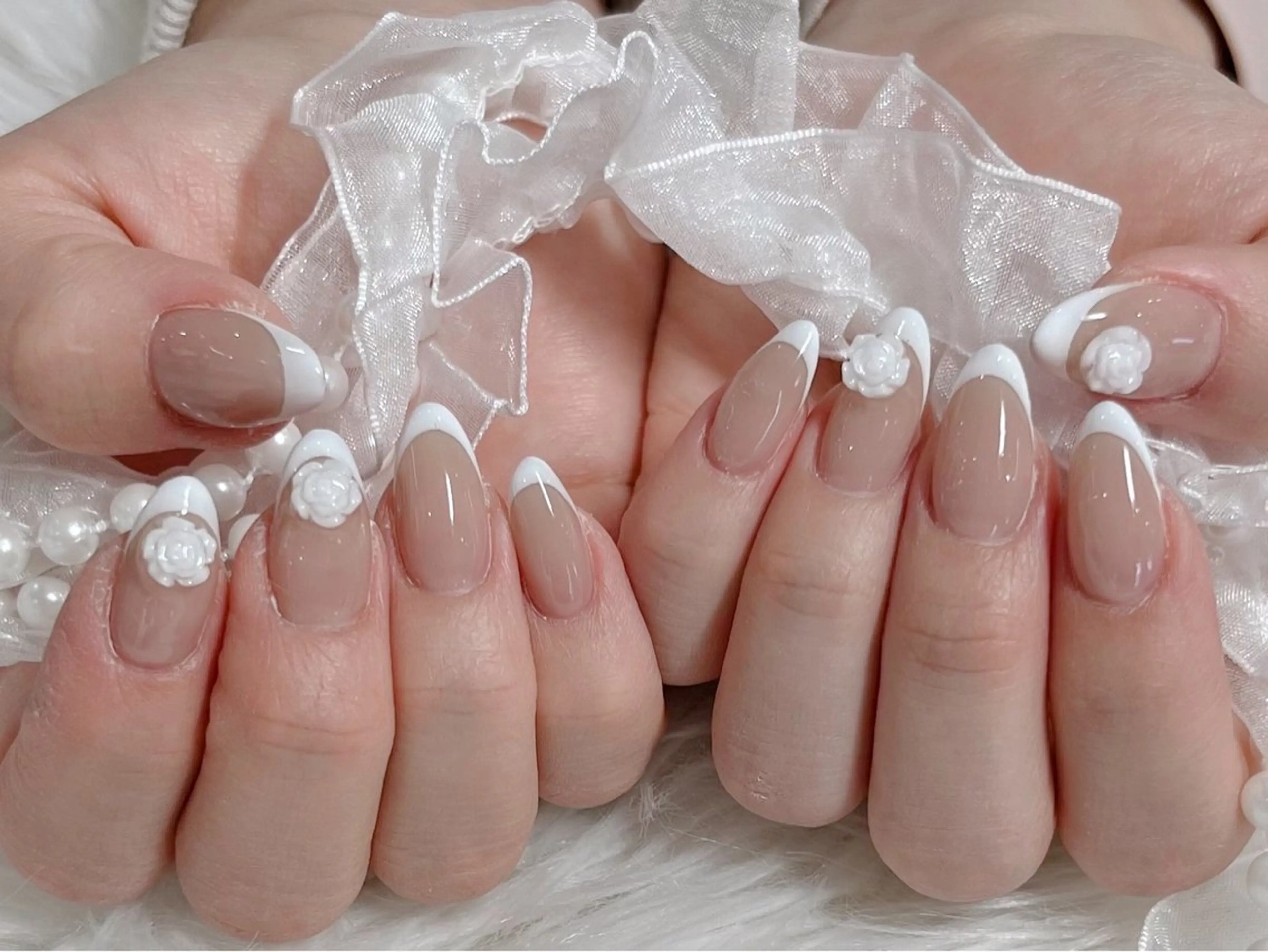 ネイル フレンチネイル ハンドネイル FLY Nail Salonのネイルデザイン