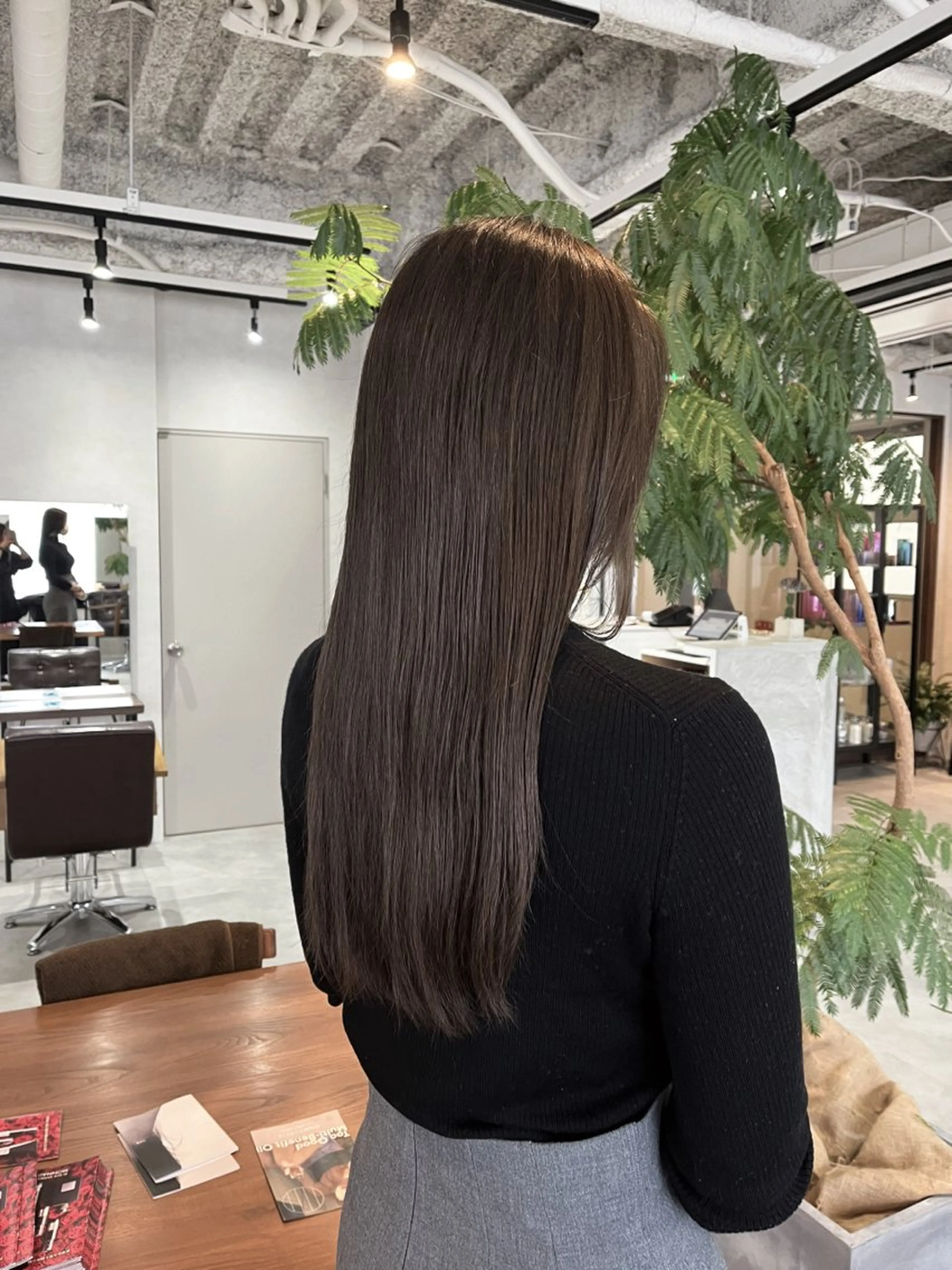 ロング 佐藤 香苗のヘアスタイル