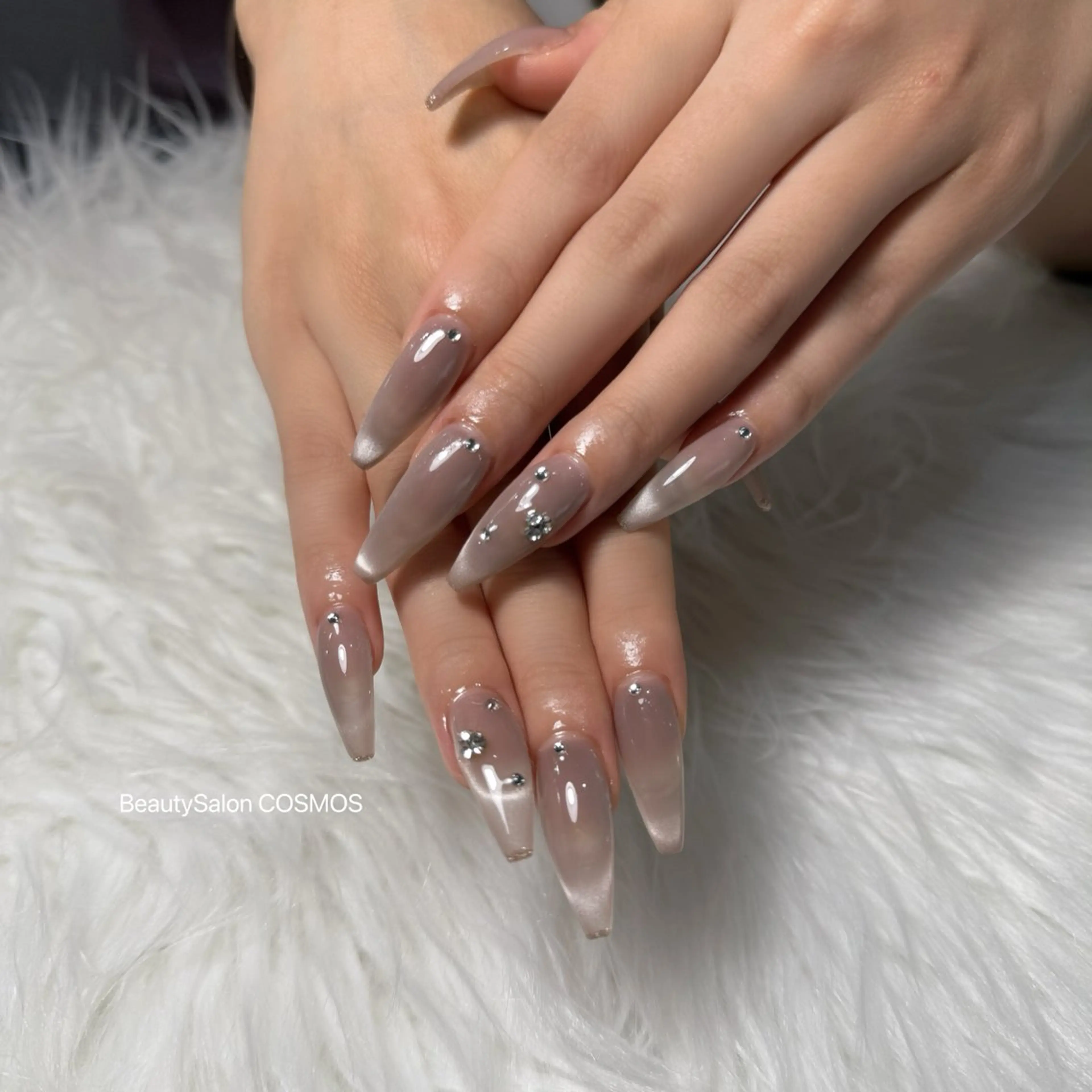 ネイル フレンチネイル マグネットネイル マグネットフレンチ ハンドネイル COSMOS なののネイルデザイン