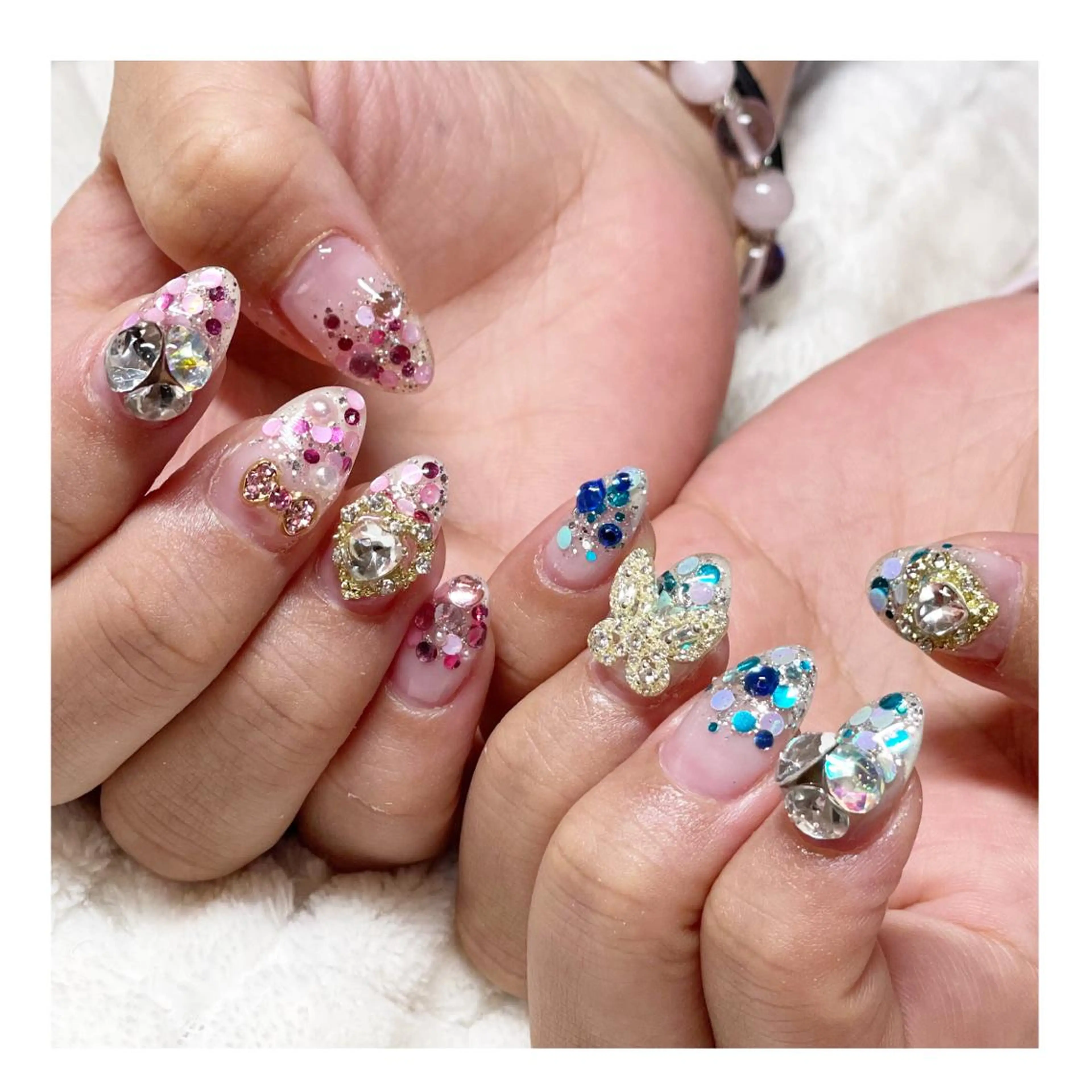 ネイル ジェルネイル ハート ホログラムネイル キラキラネイル ストーンネイル ハンドネイル LaLa Peach 福岡のマツエク・マツパデザイン