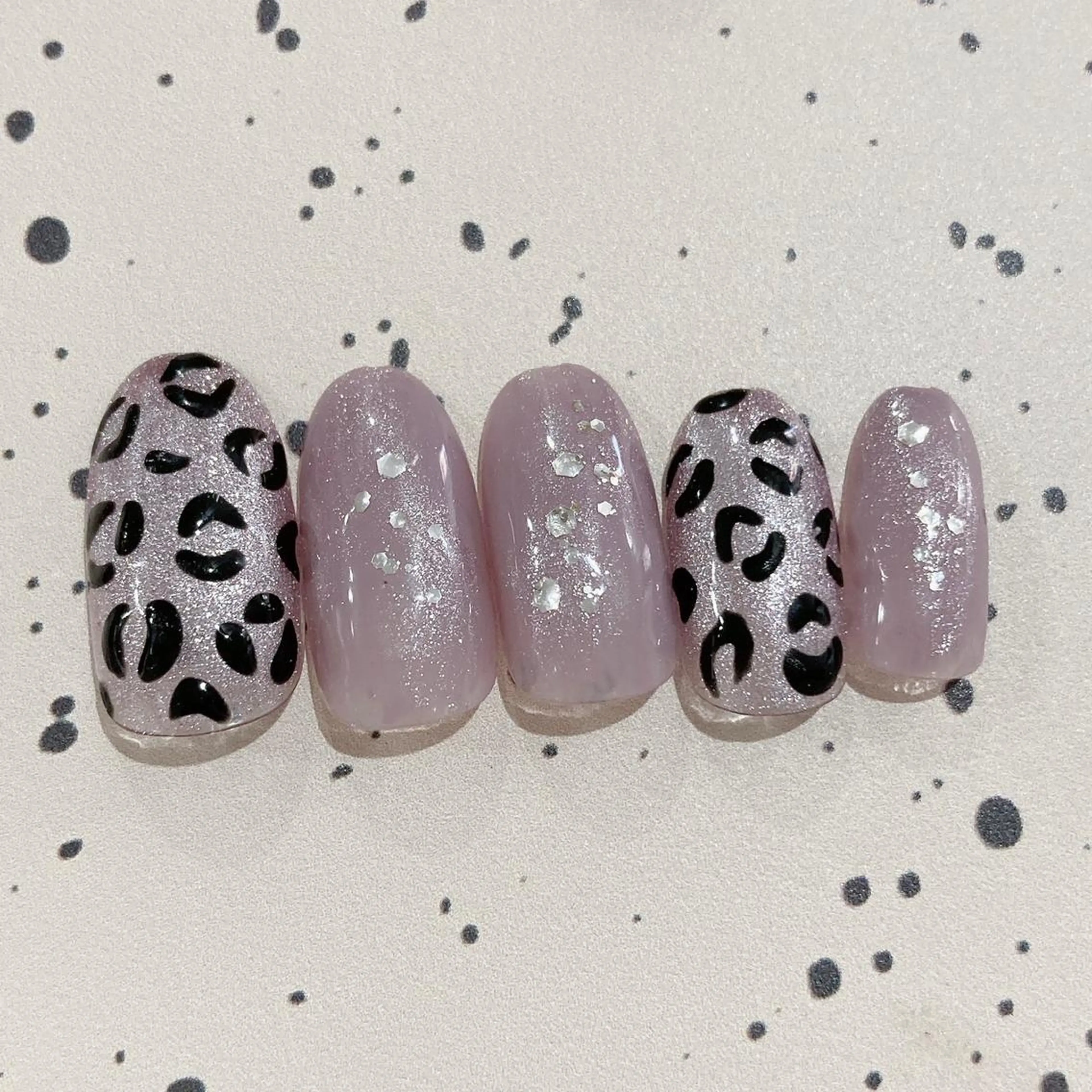 ネイル キラキラネイル Salon Ｋのネイルデザイン