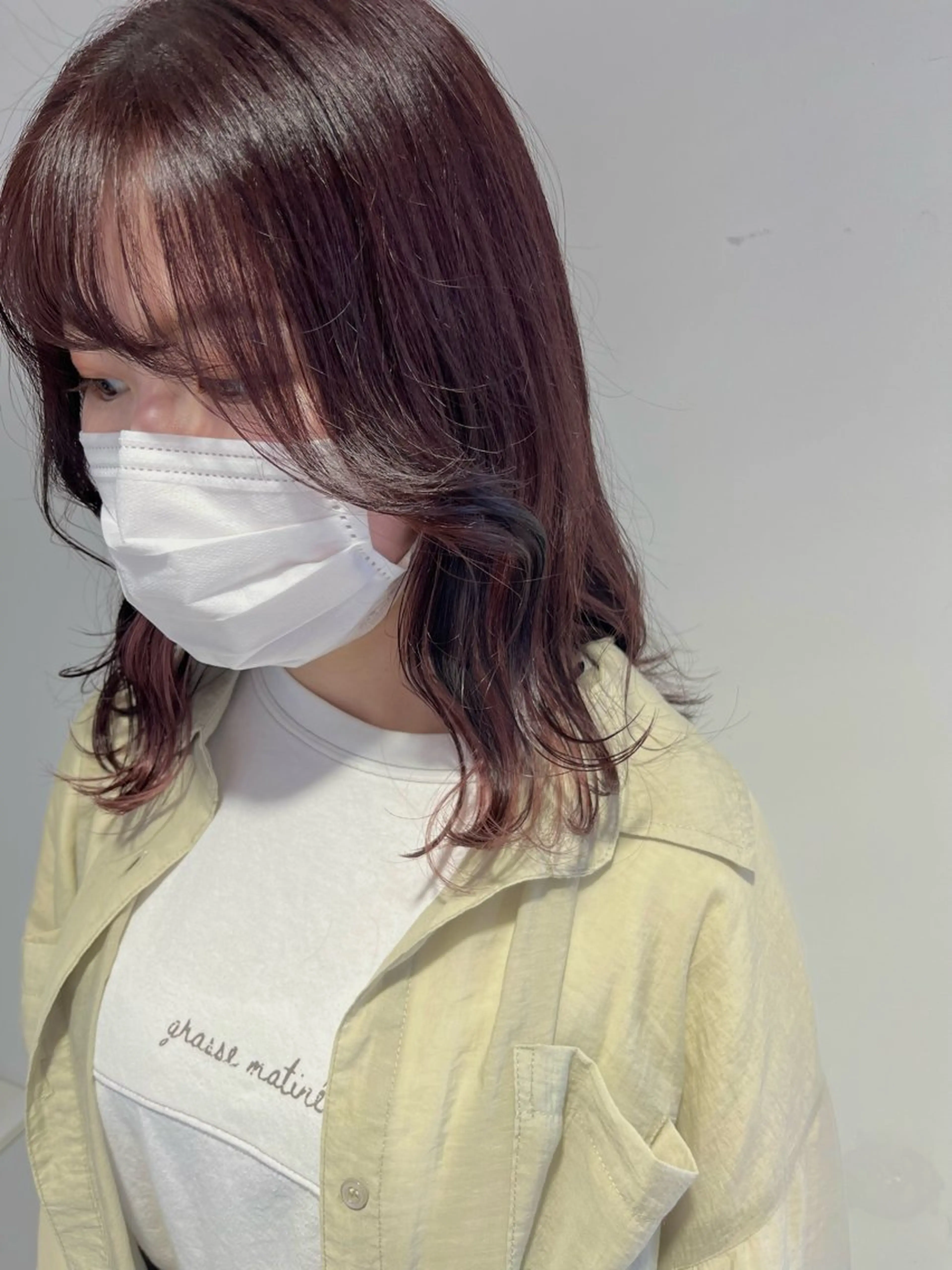 ミディアム カラー 小谷野 真優のヘアスタイル