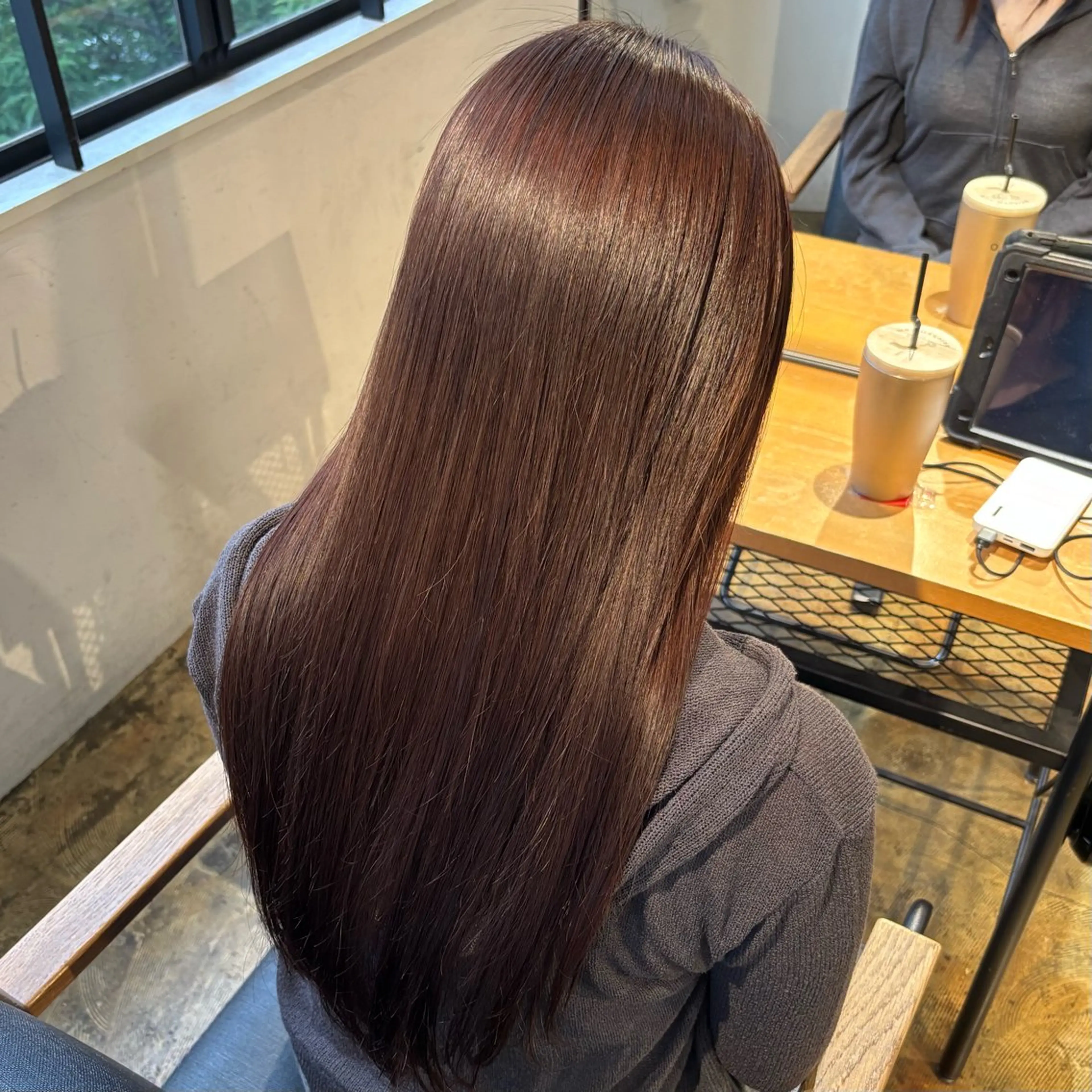 ロング 酸性ストレート 縮毛矯正 BELO OSAKA マオのヘアスタイル