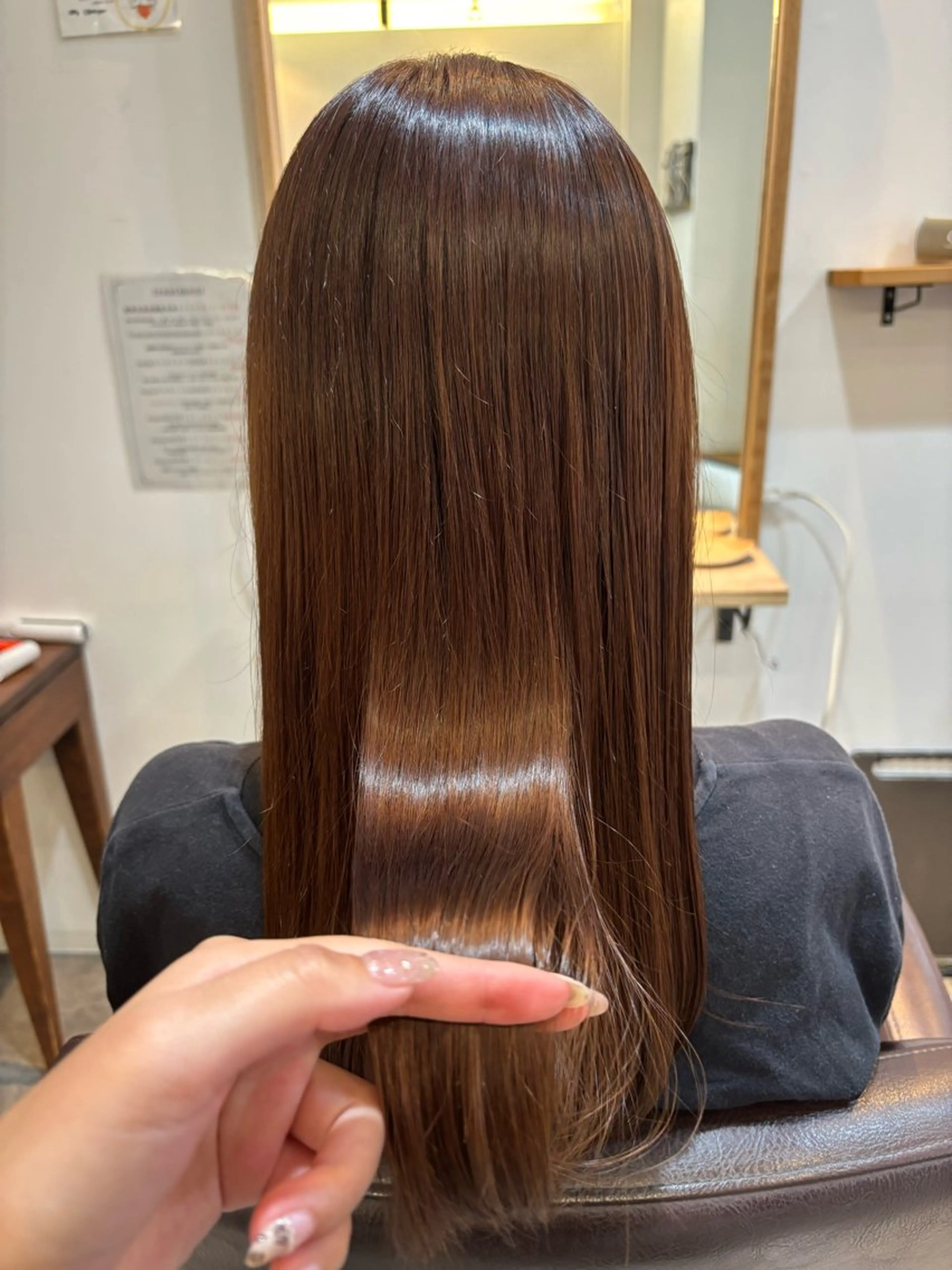 ロング ボブ 顔周りカット 髪質改善 レイヤーカット ロング カット ヘアカラー トリートメント RISE SWELL momoneのヘアスタイル