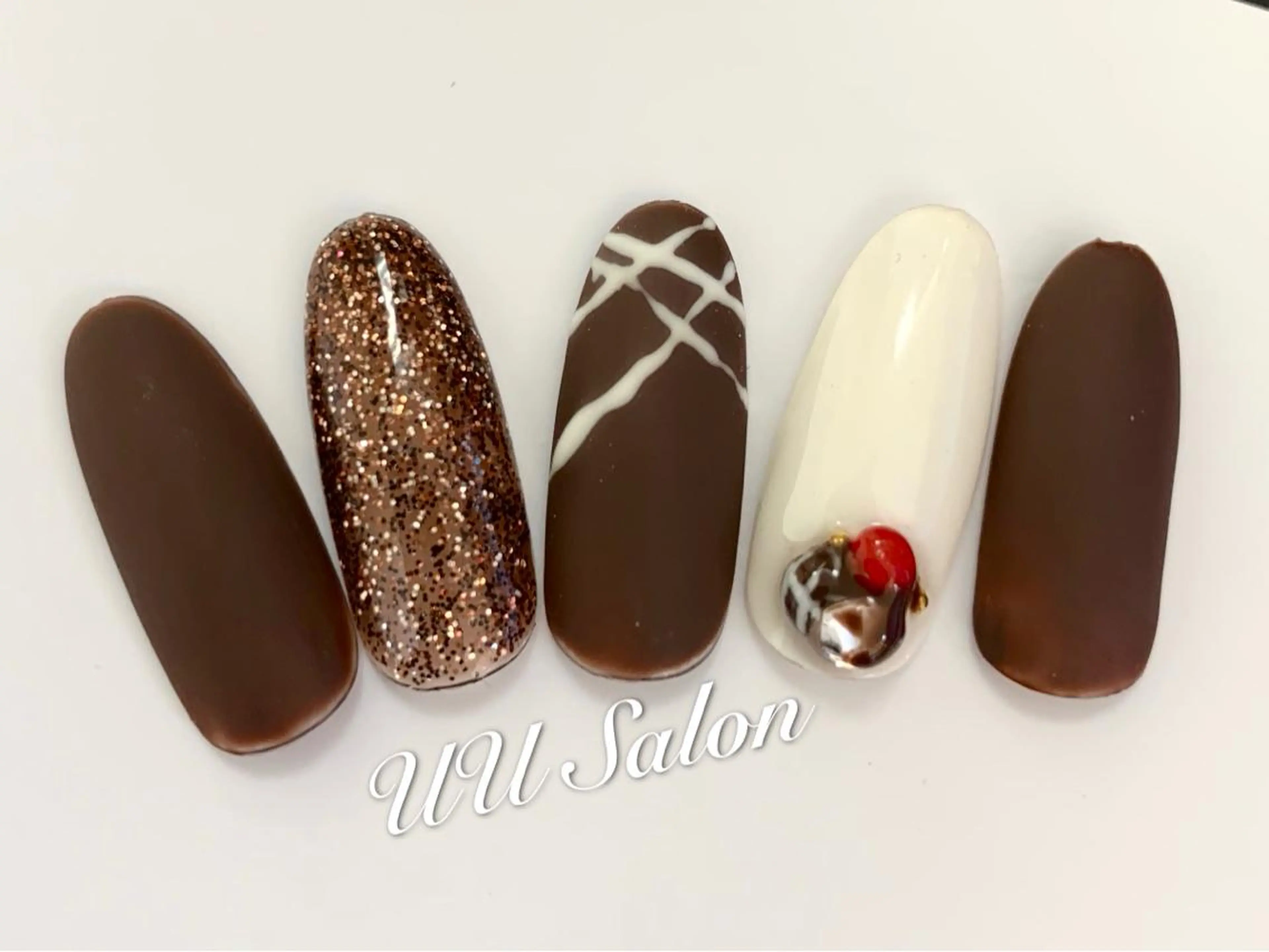 ネイル UU Salon所属・UU ゆきのネイルデザイン