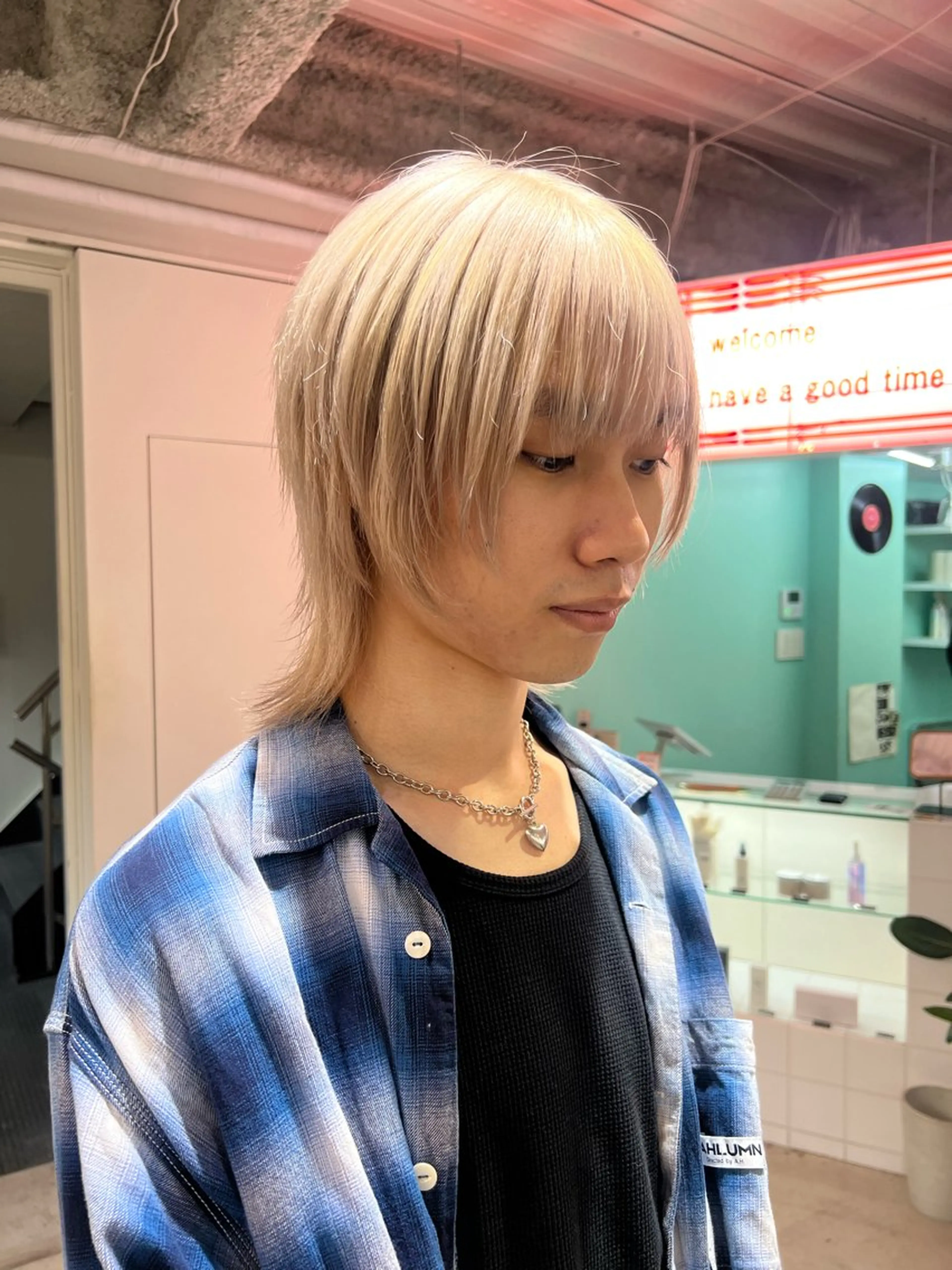 🔥骨格矯正メンズデザインカット+ブリーチ込みカラー（ブリーチ一回込み）🔥の写真