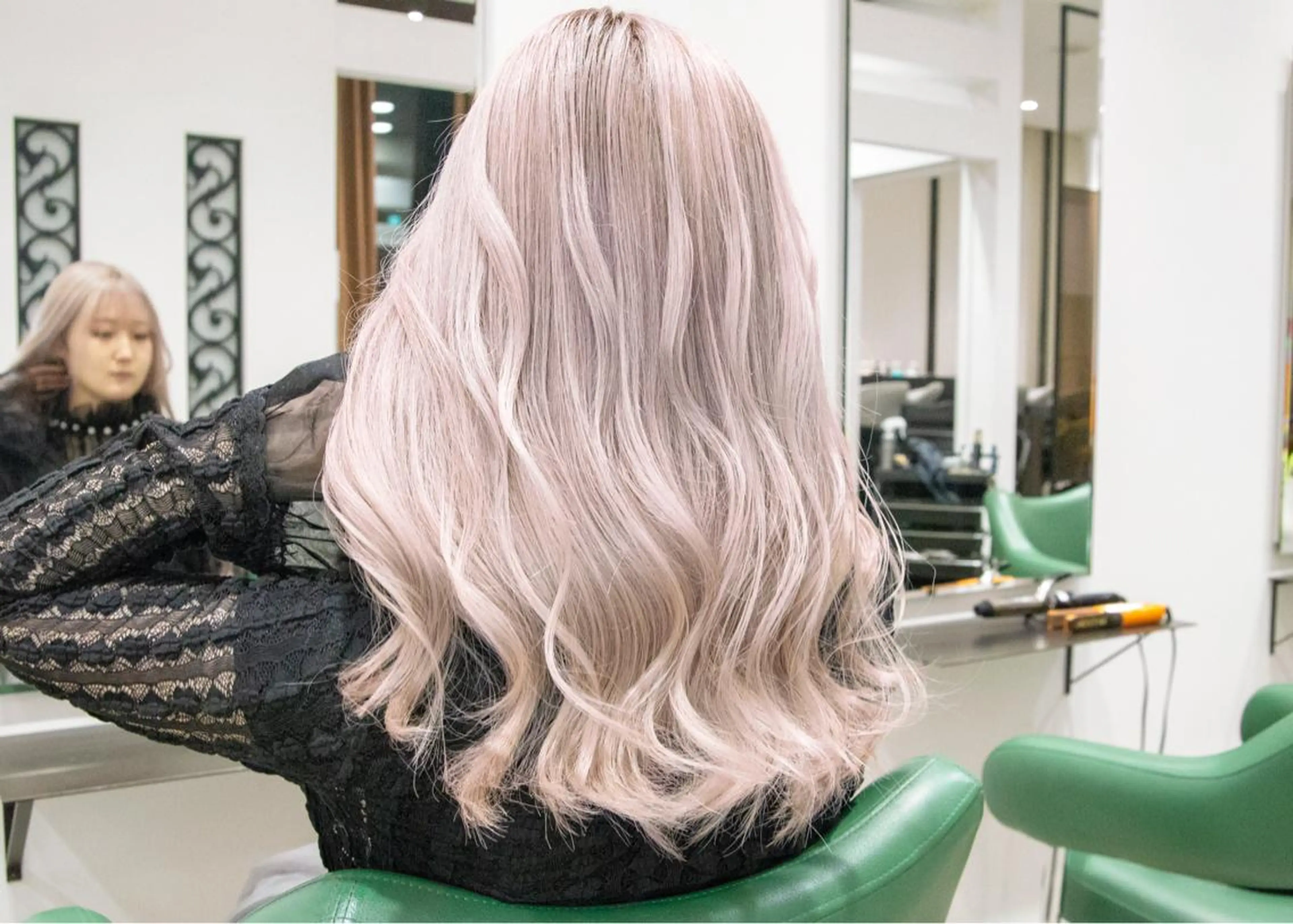 ロング カラー ブリーチ トリートメント Re:ta Hair 飯田淳平のヘアスタイル