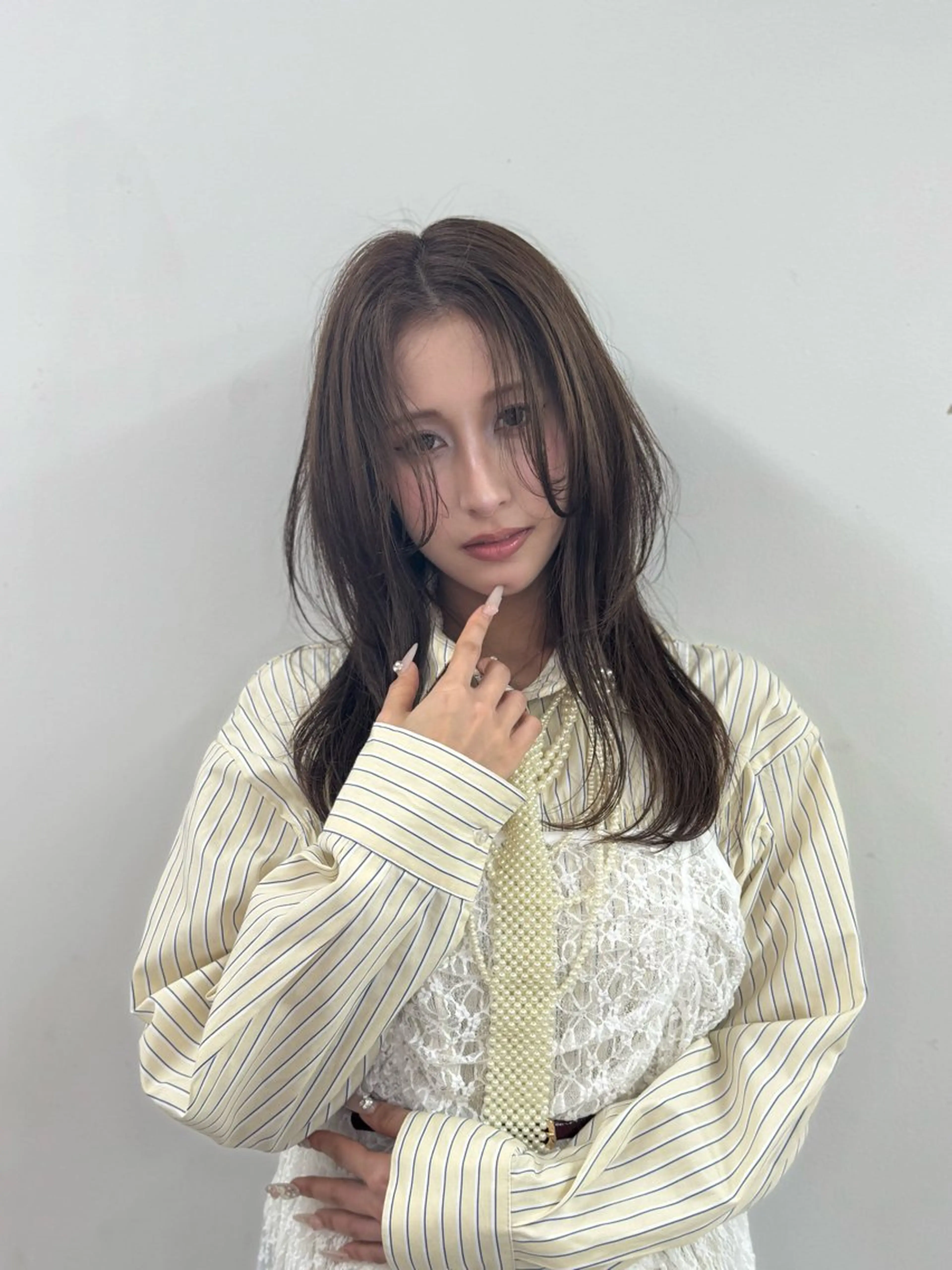 セミロング カラー ヘアアレンジ セミロングパーマ 顔まわりレイヤー 髪質改善 韓国風ヘア レイヤーカット カット ヘアカラー トリートメント 湘南パーマ髪質改善 職人　HIROKIのヘアスタイル