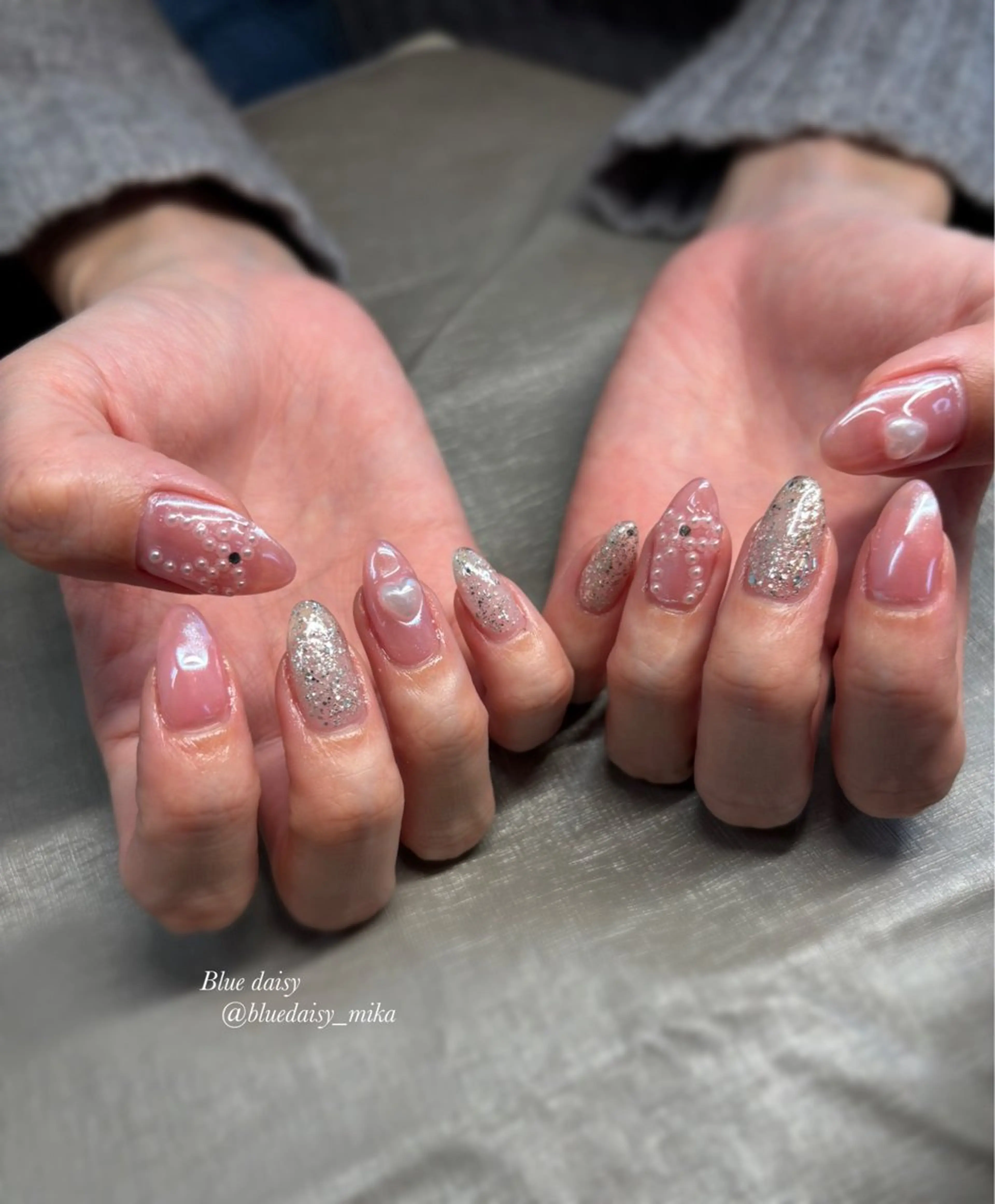 ネイル アートネイル ハート リボン ハンドネイル Blue　daisy　栄本店 【ブルーデイジー】所属・Blue daisy 栄本店のネイルデザイン