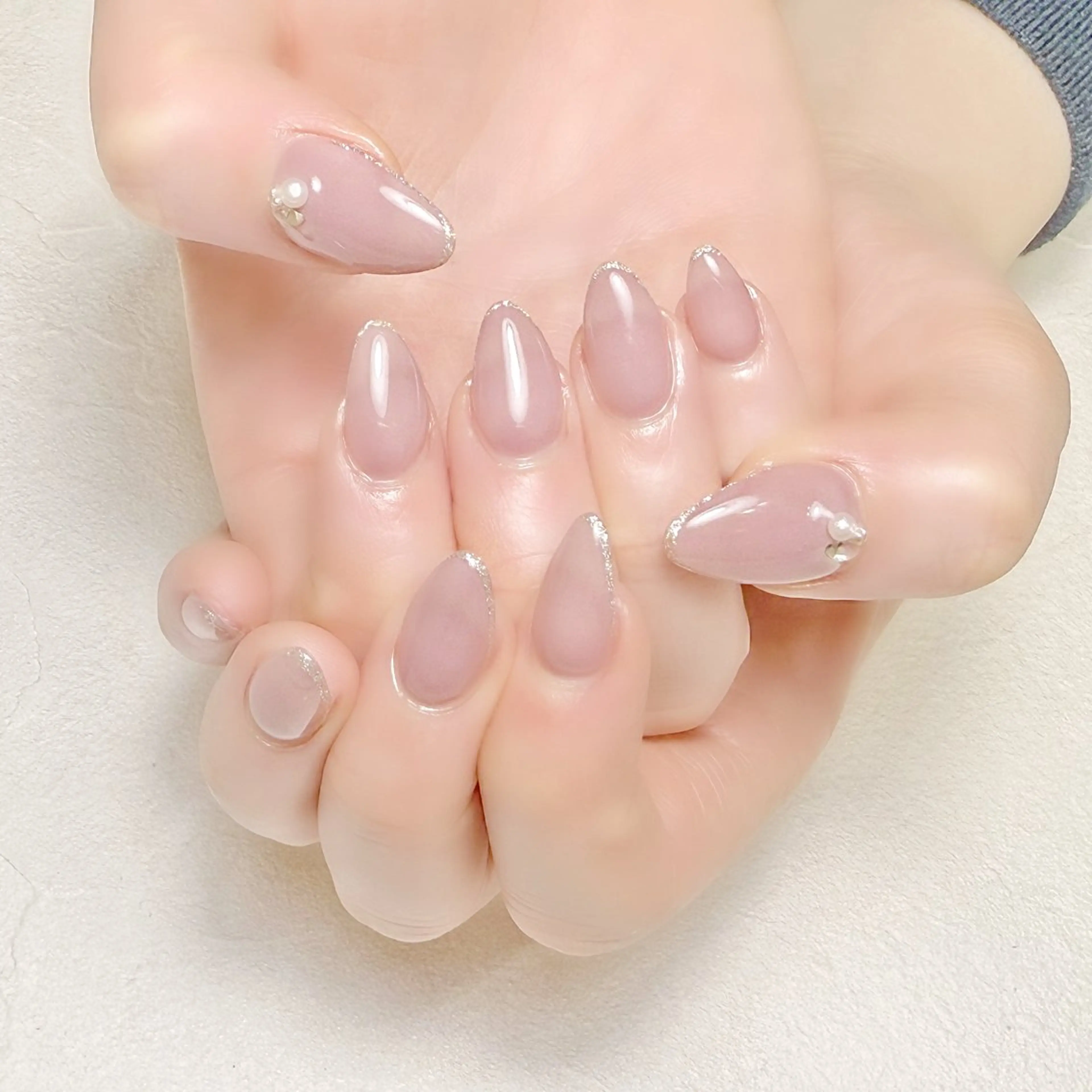 ネイル ラメ(グリッター) オフィスネイル ワンカラーネイル 春ネイル rouse nail RISATOのネイルデザイン