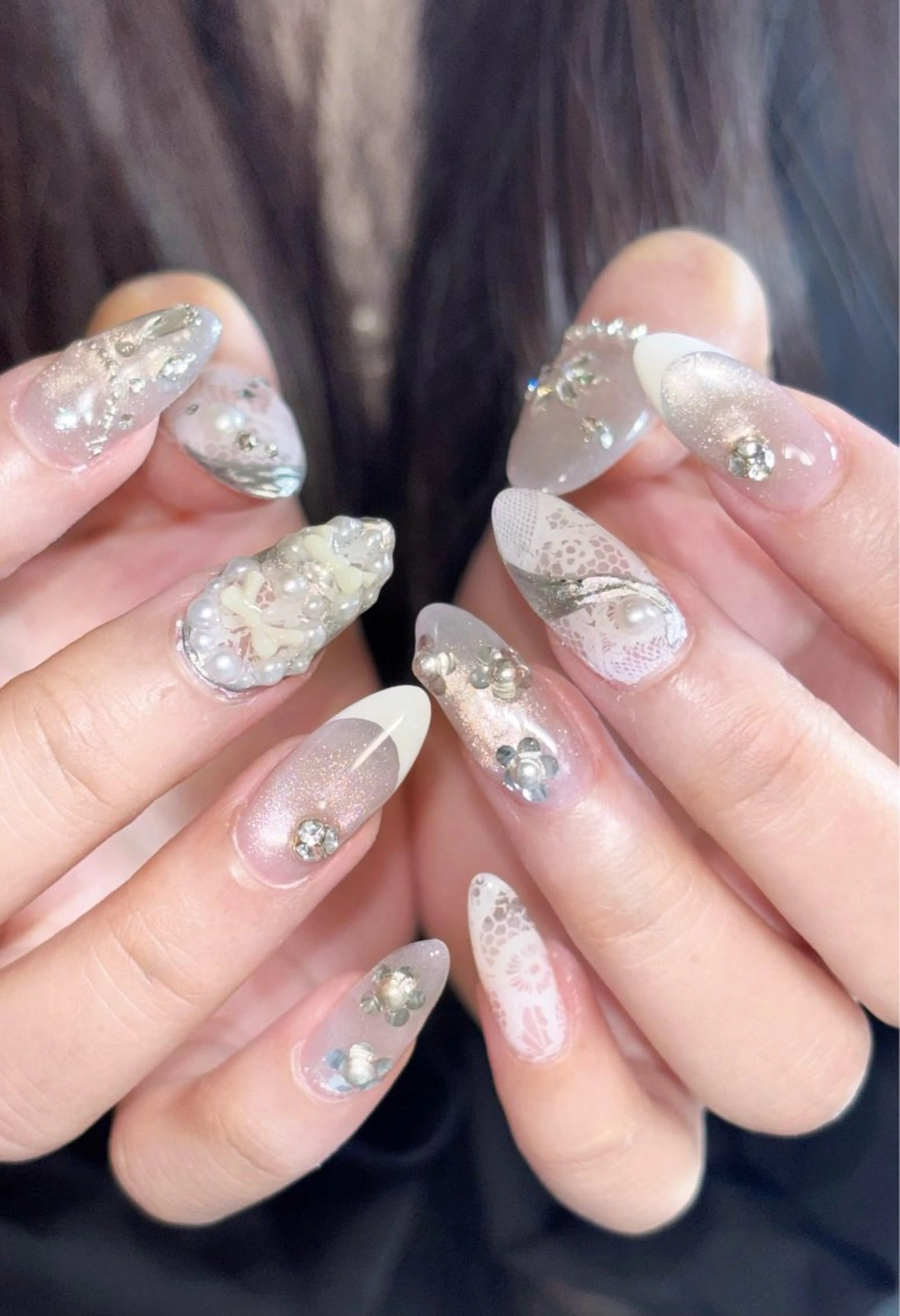 ネイル フレンチネイル グラデーション キラキラネイル ニュアンスネイル ブライダルネイル 銀河屋の猫所属・銀河屋 の猫のネイルデザイン