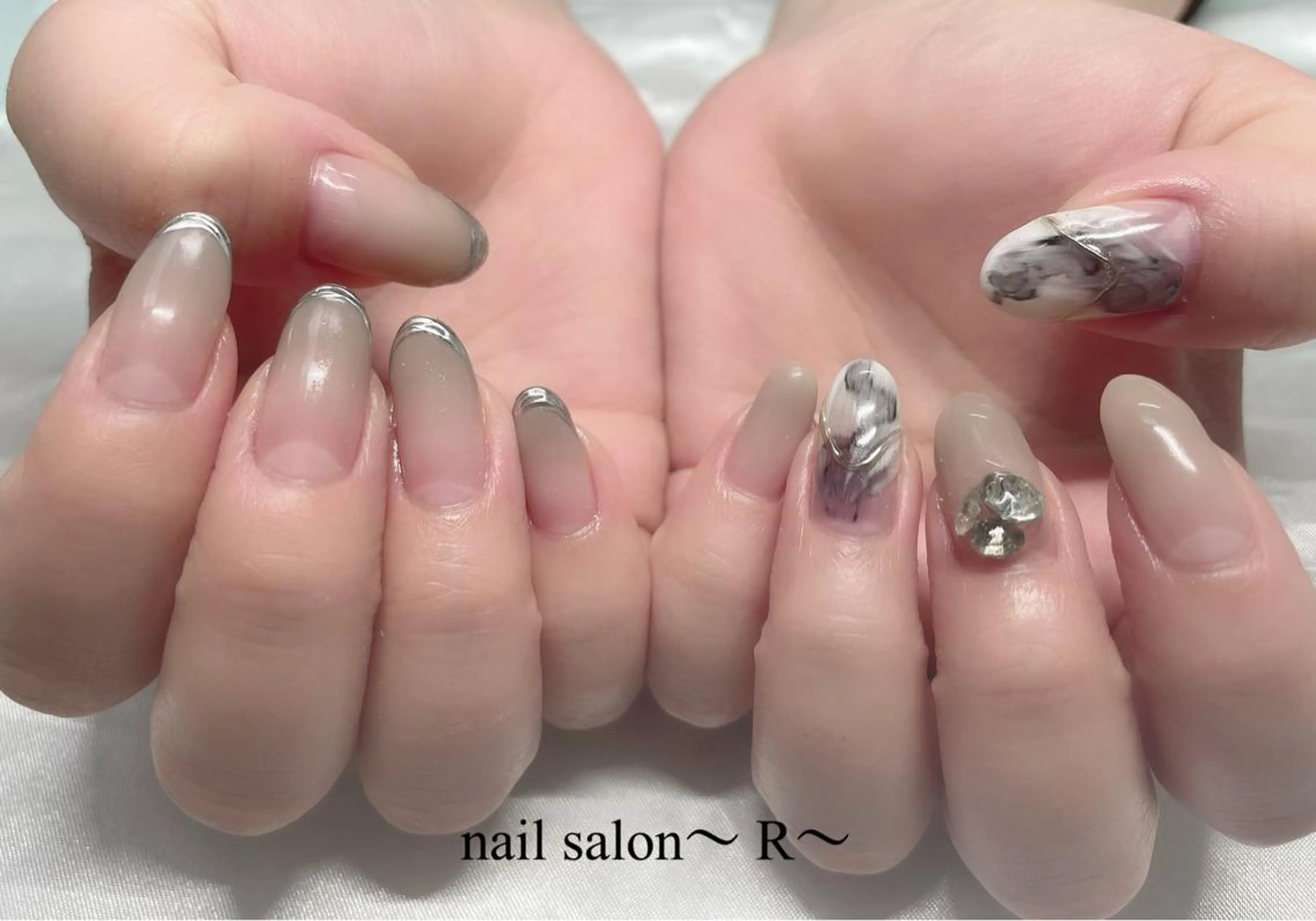 ネイル ハンドネイル 〜 R〜 プライベートサロンのネイルデザイン