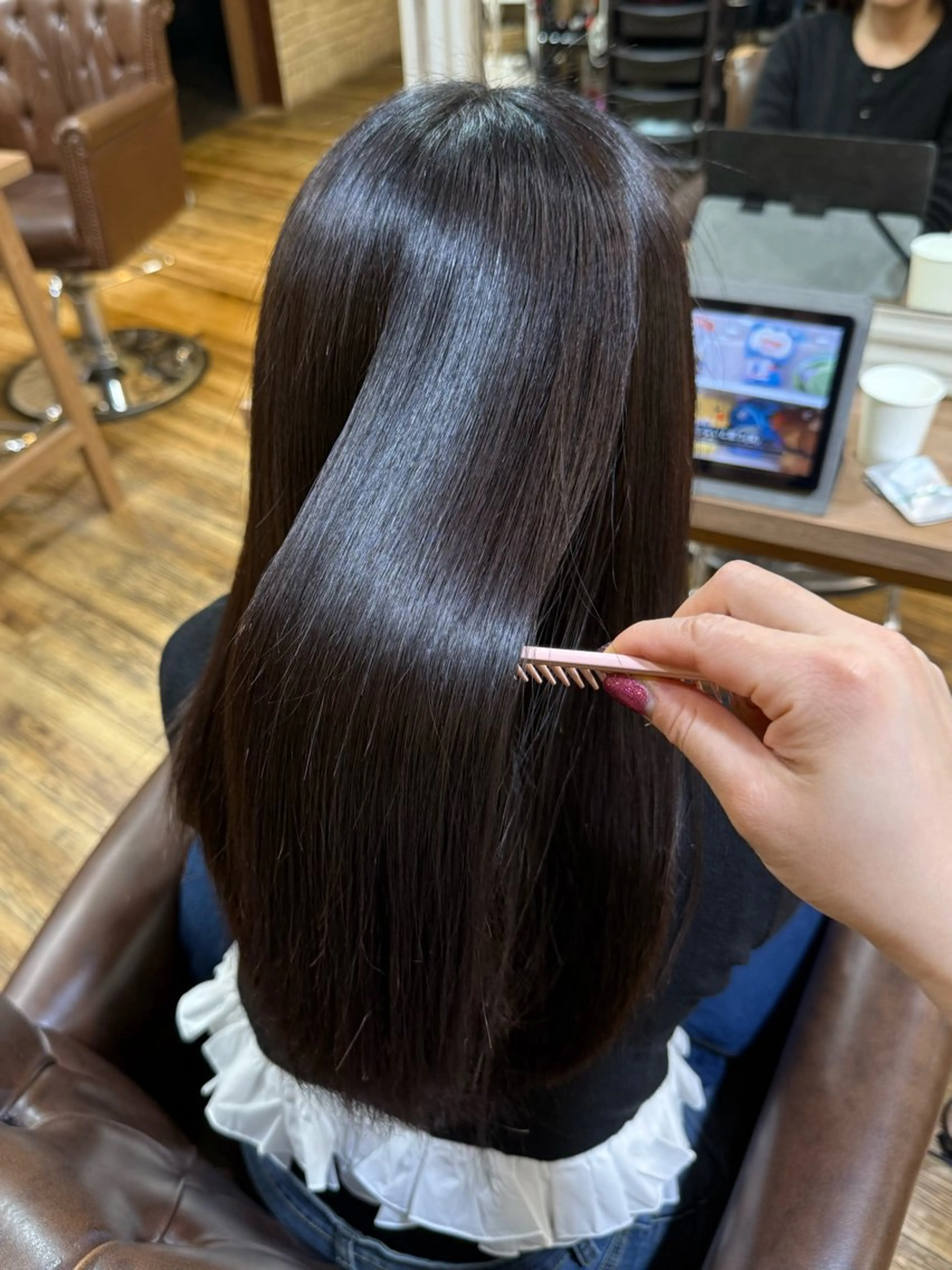 ヘアカラー 中村 朱沙のヘアスタイル