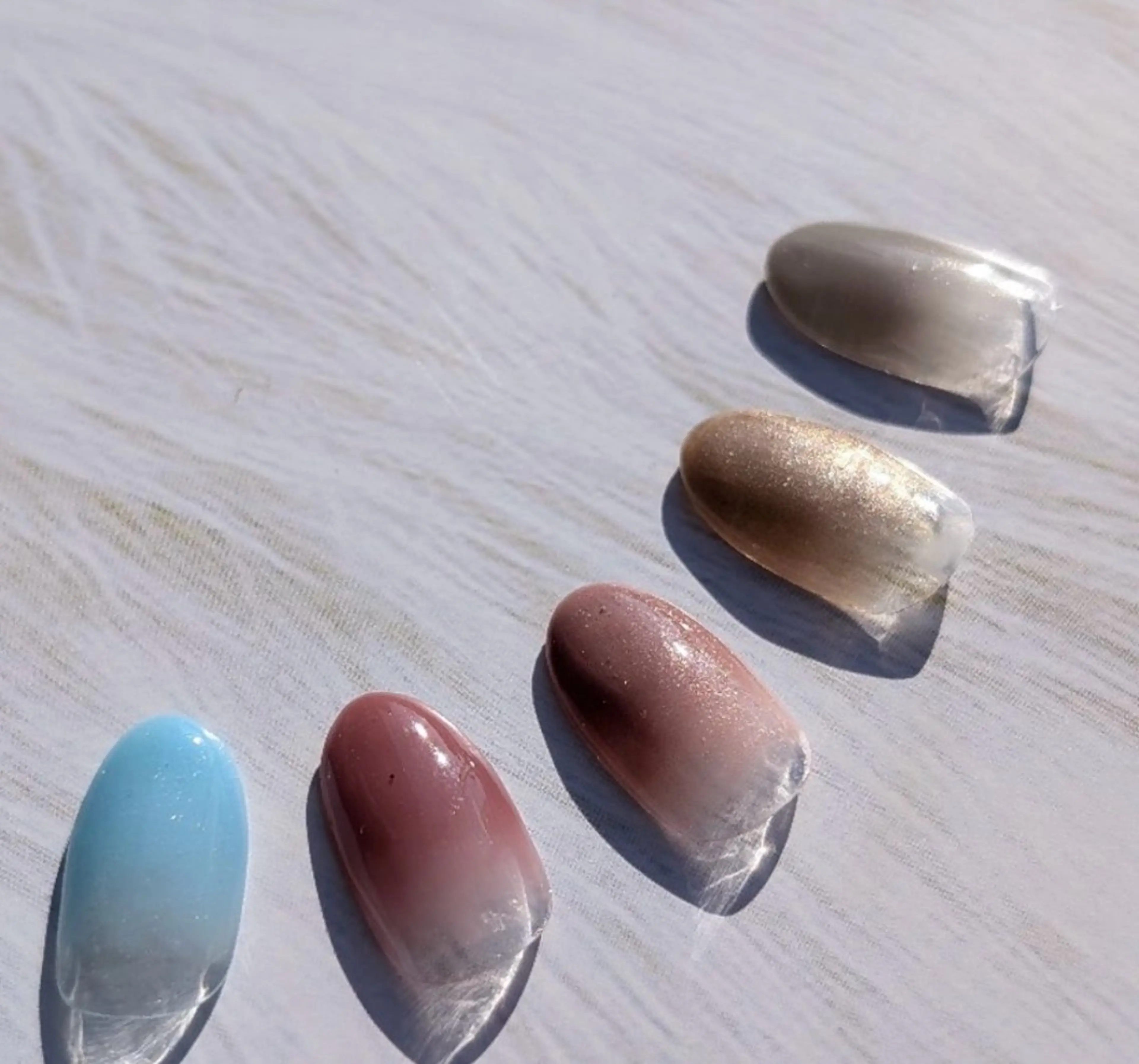 ネイル アプレラプリュイ 新百合ヶ丘hitomのネイルデザイン