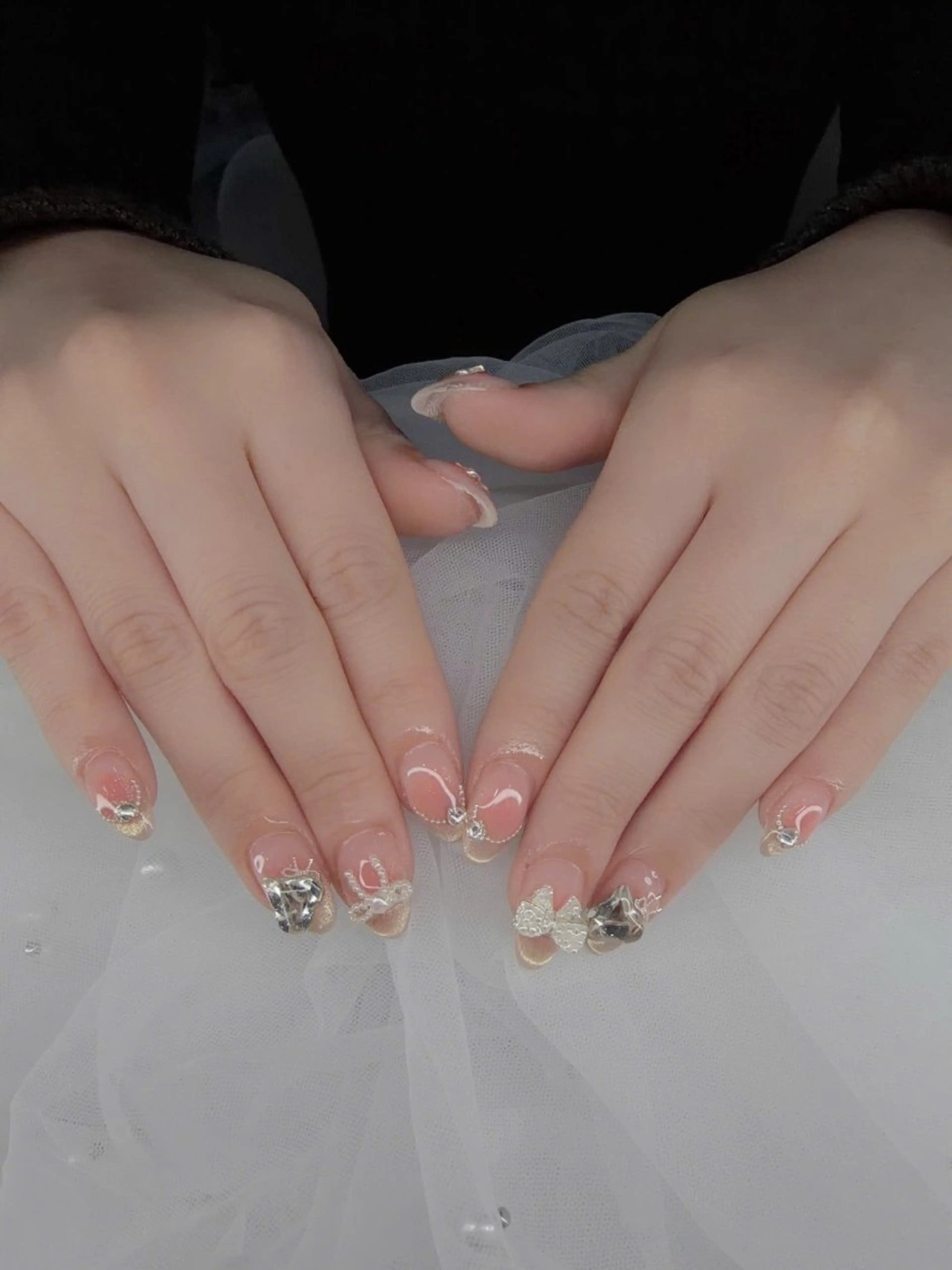 ネイル ボルドー チークネイル 成人式 フレンチネイル グラデーション Lina nail所属・Luna 池袋のネイルデザイン