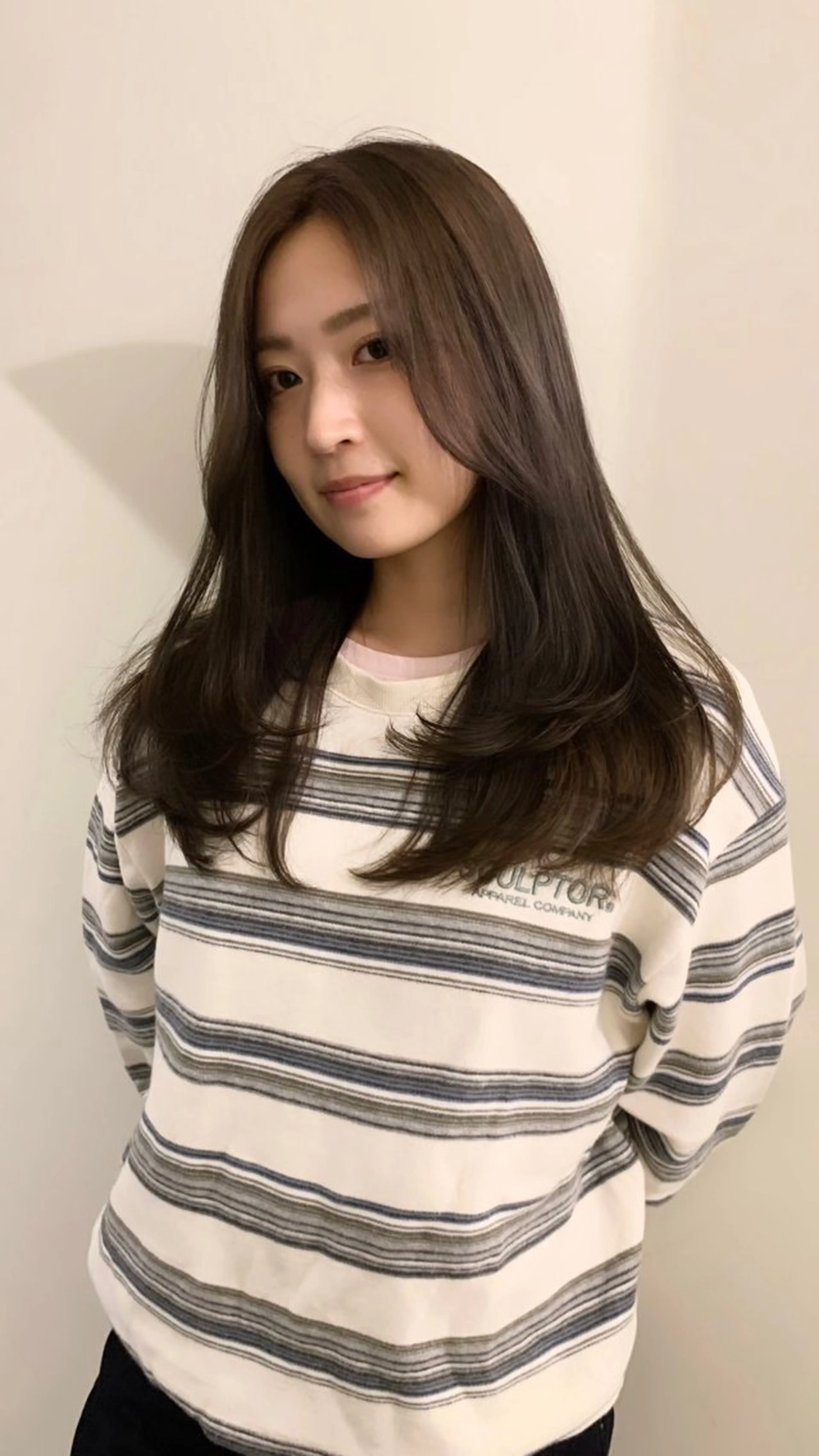 ロング カラー ブリーチ 透明感カラー 落合希 Olivebeigeのヘアスタイル