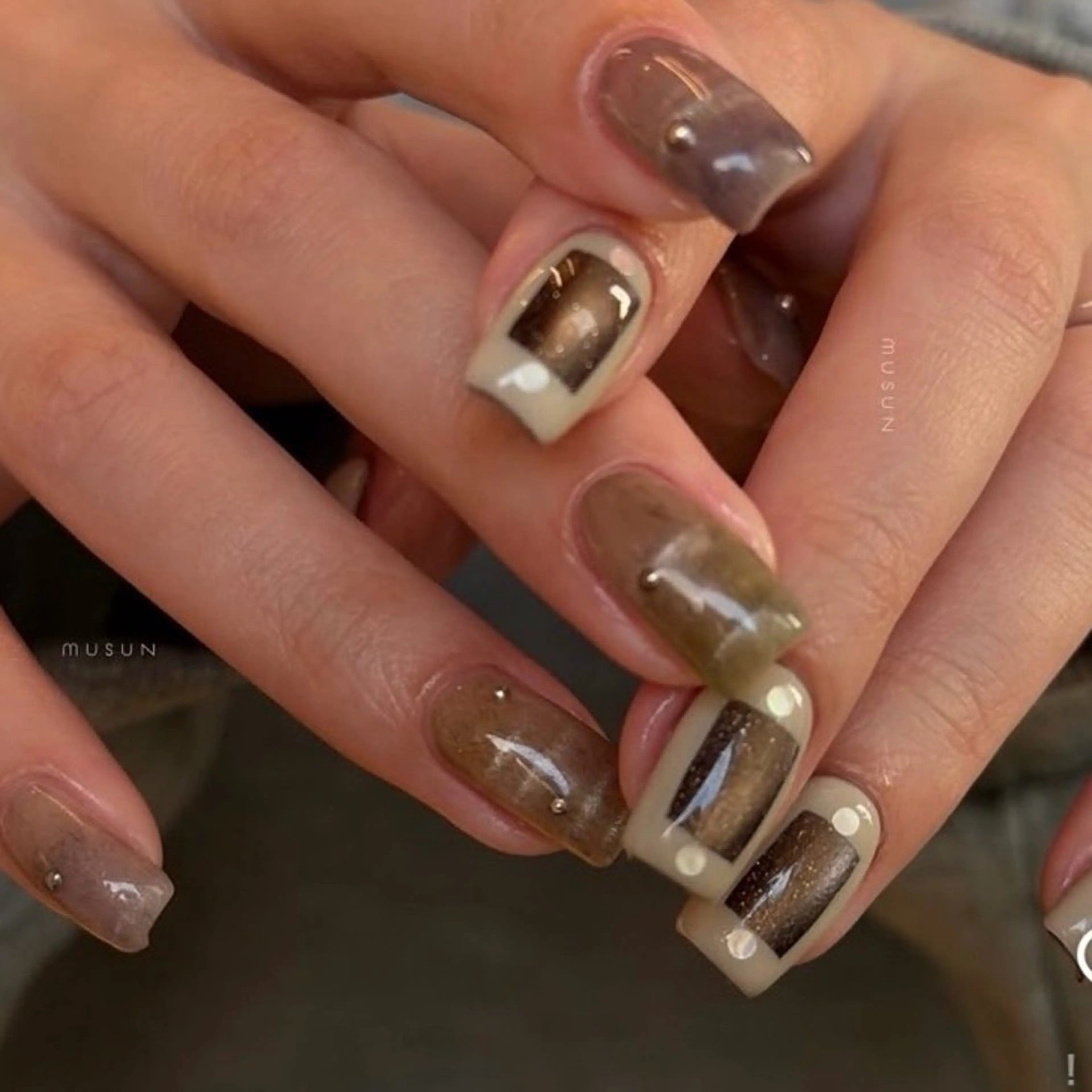 【HAND】急募！！アイネイルズ定額デザイン🖤デザイン指定となります(オフあり、なしどちらでも可)の写真