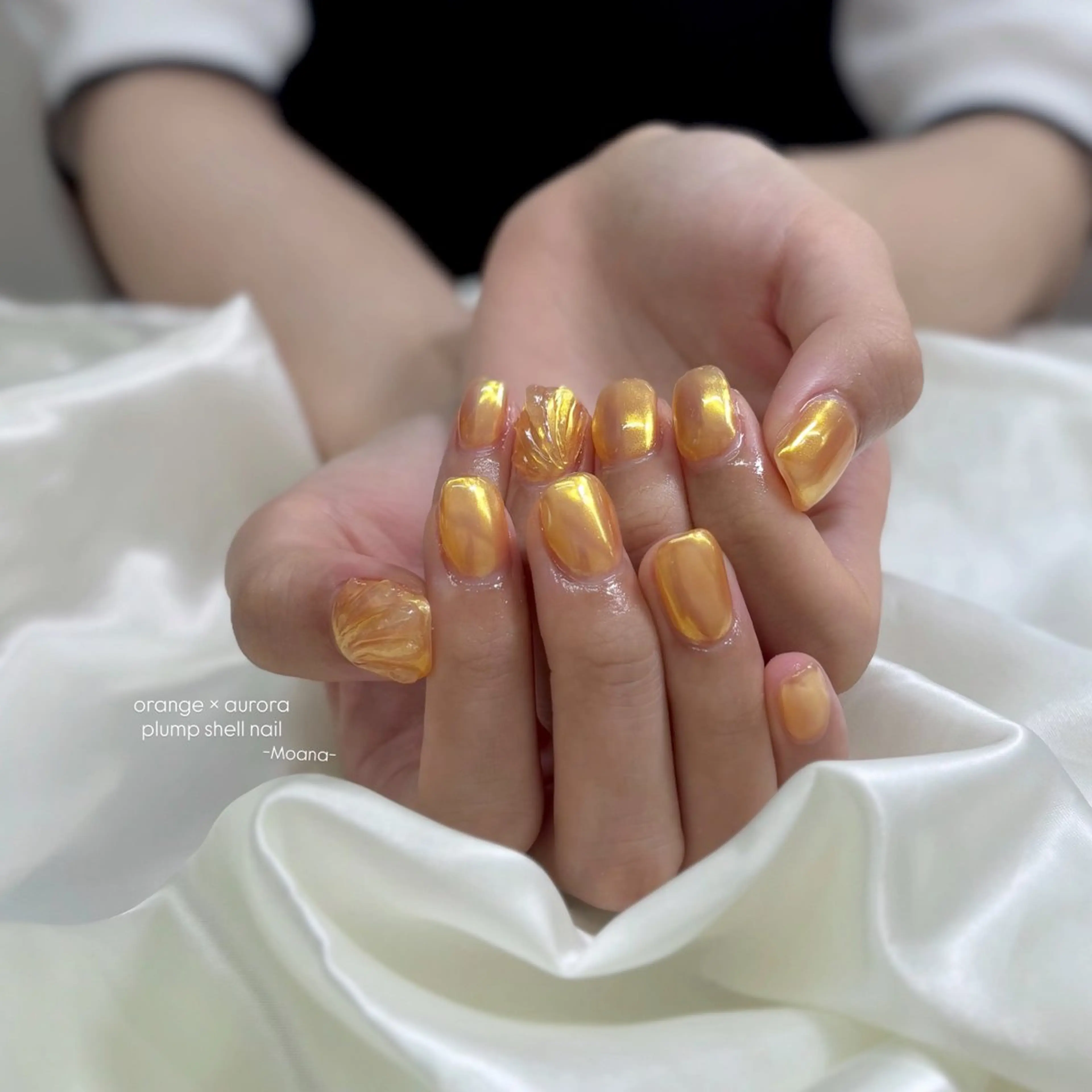 ネイル オーロラネイル オレンジ ぷっくりネイル 夏ネイル Moana nail Hiyoriのネイルデザイン