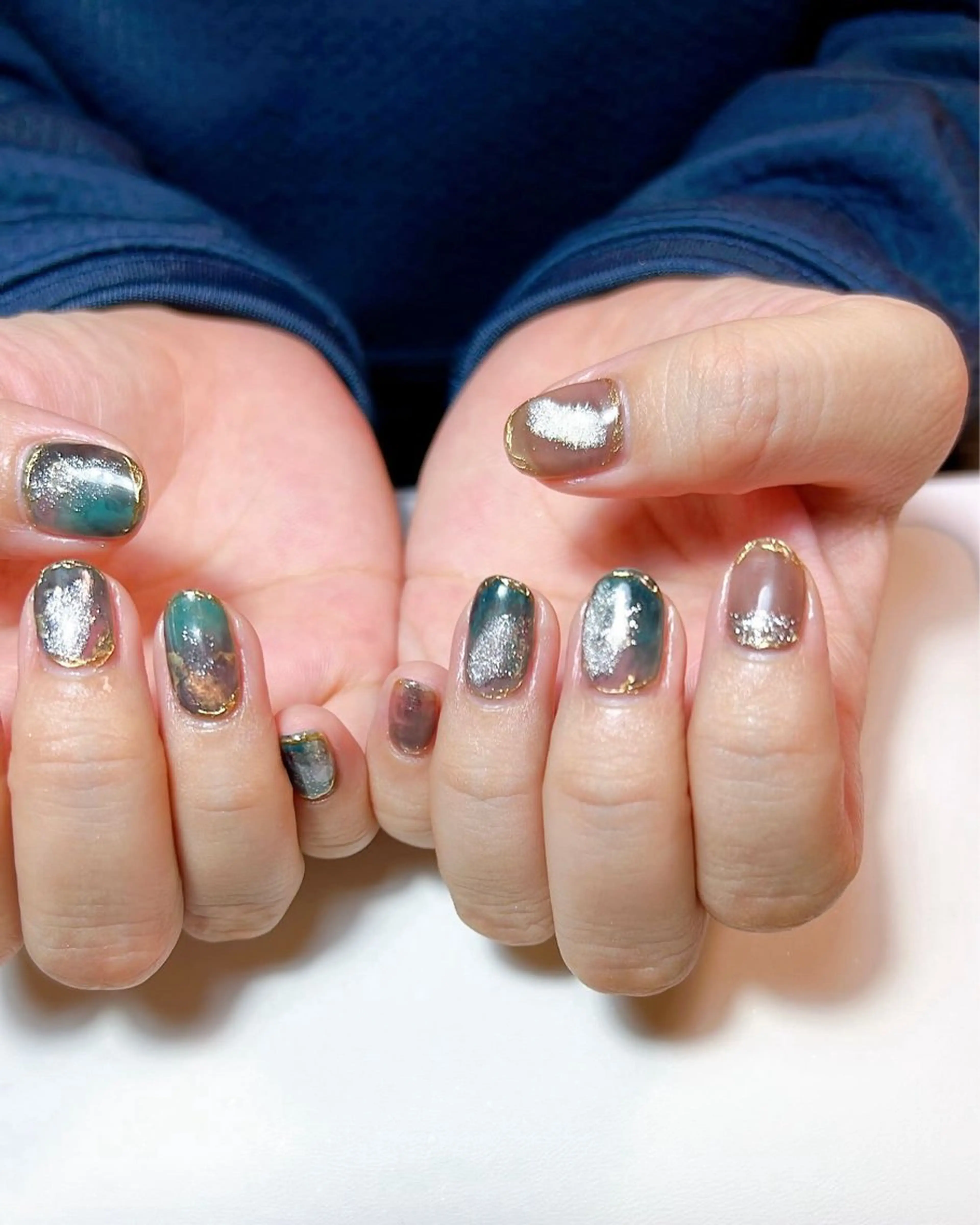 ネイル マグネットネイル ミラーネイル ニュアンスネイル Emma Nailのネイルデザイン