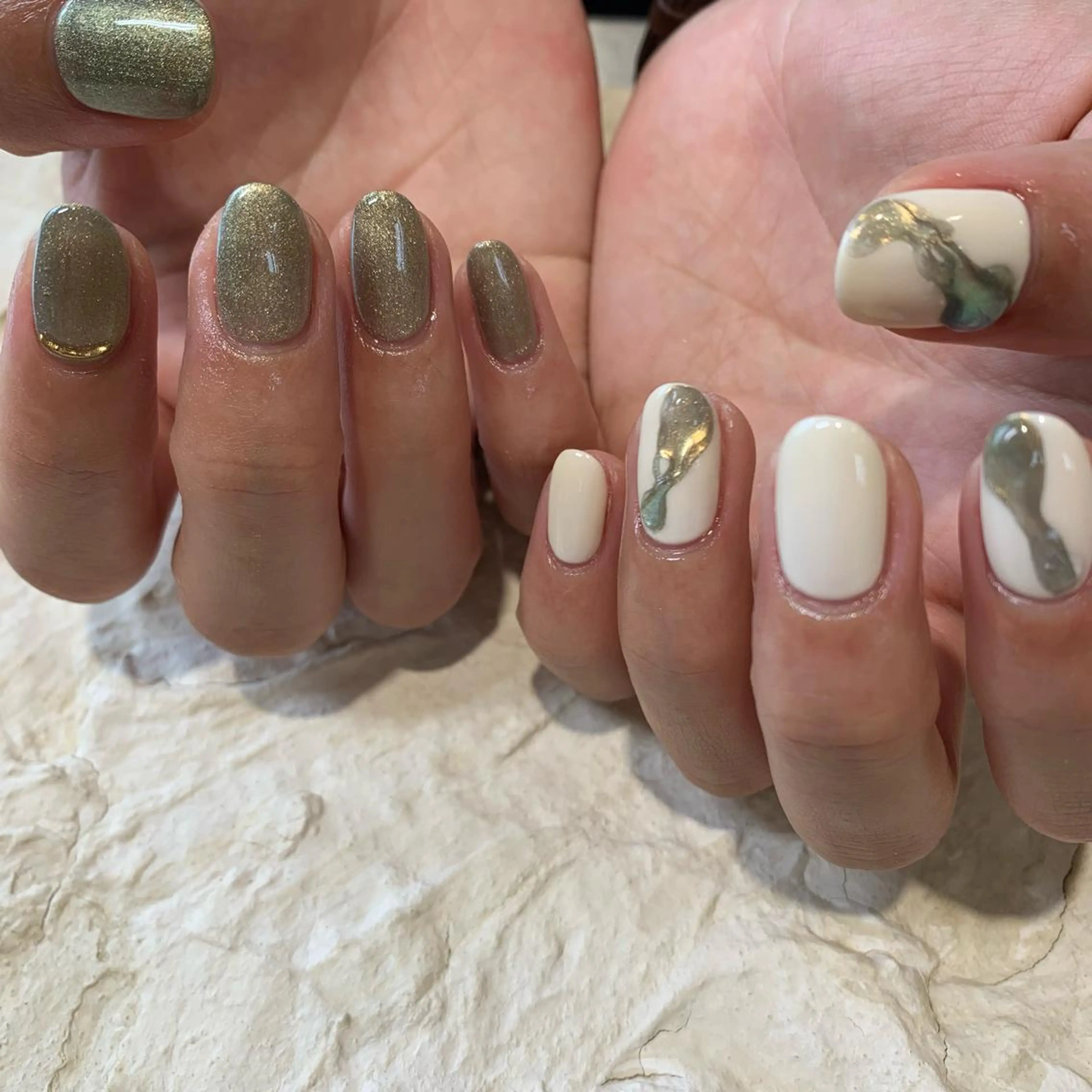 ネイル マグネットネイル ワンカラーネイル ハンドネイル 佐藤 穂乃香のネイルデザイン