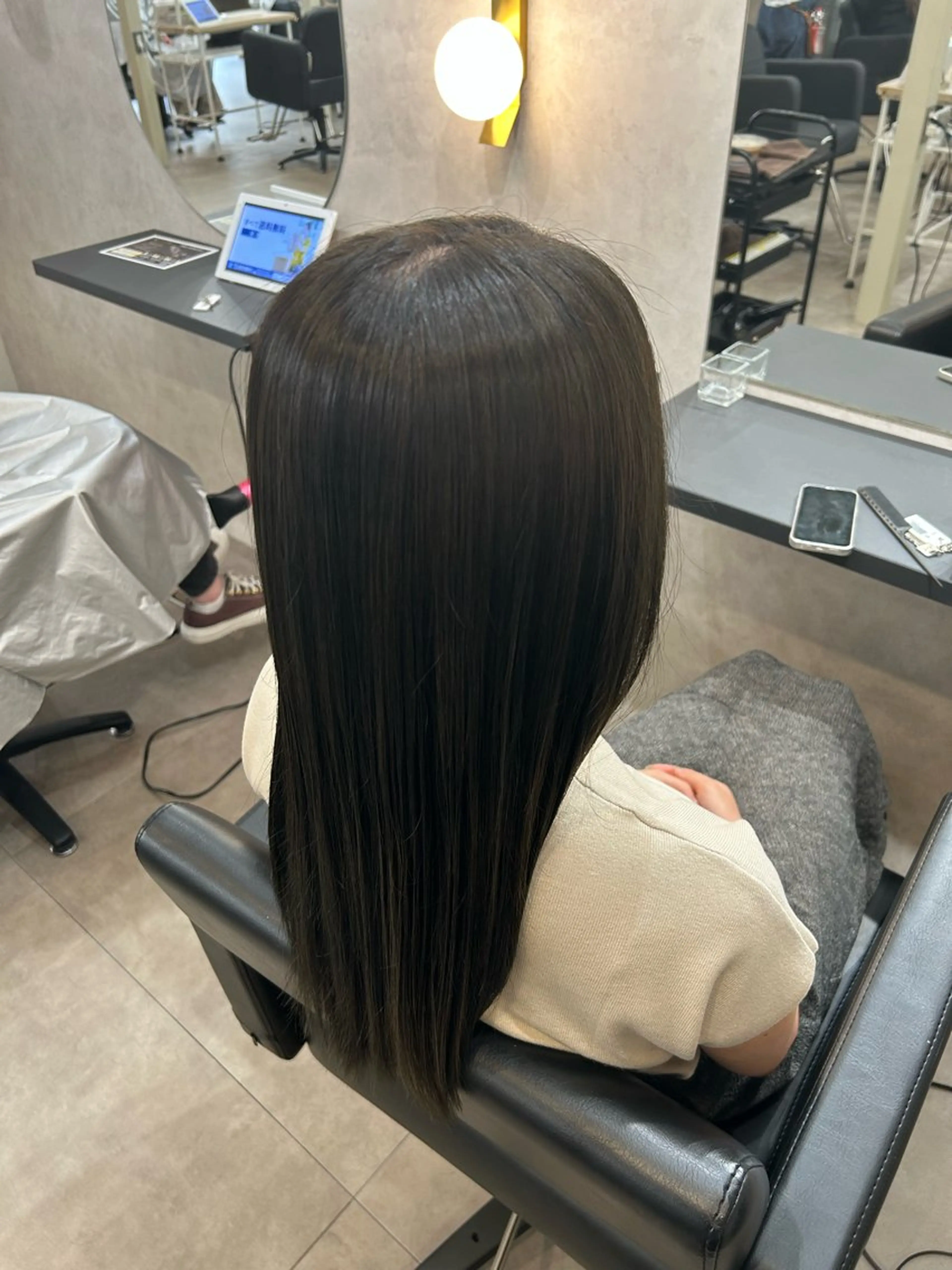 ロング ヘアカラー 石原 侑季のヘアスタイル