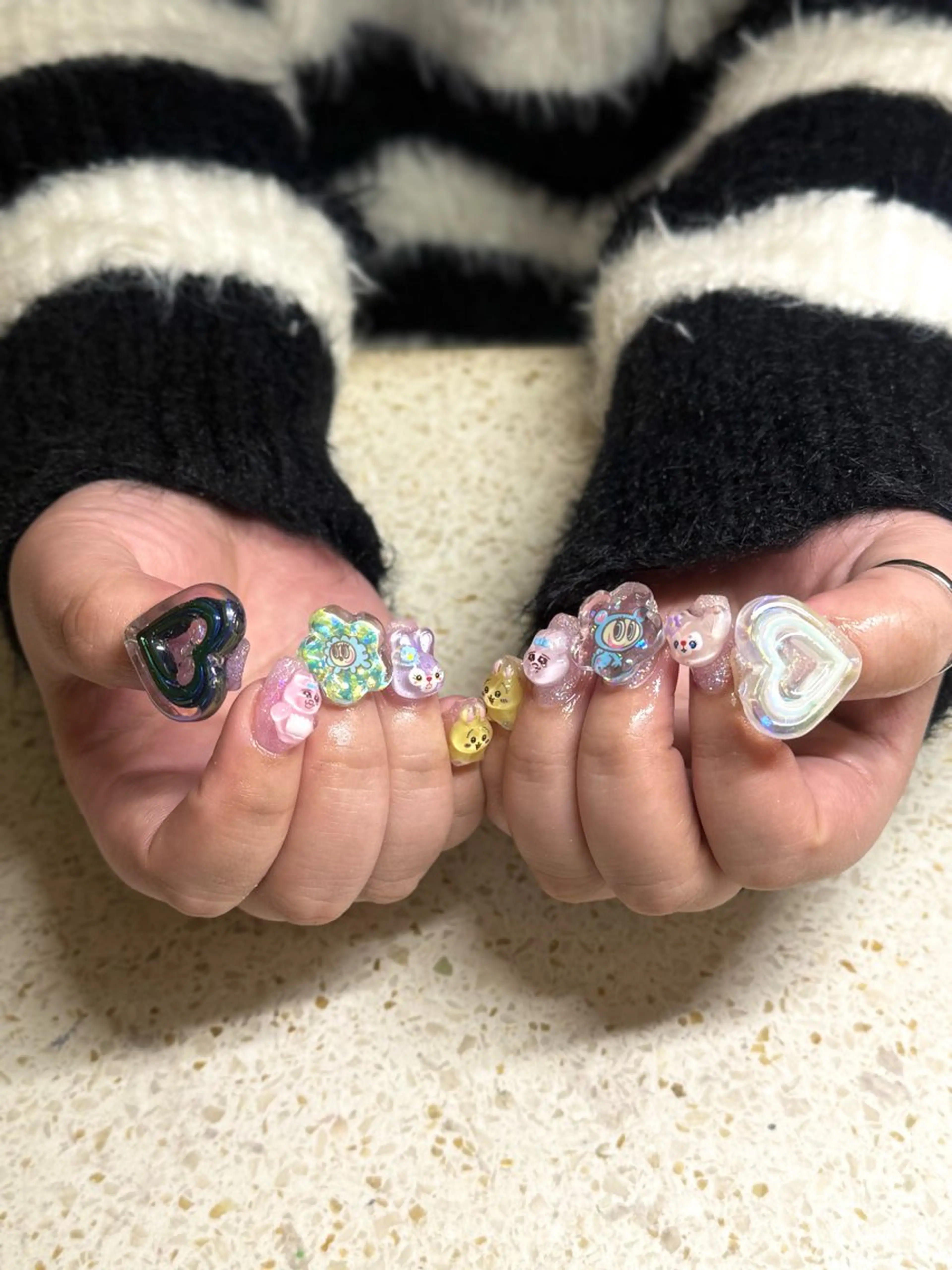 ネイル Lovl harajuku所属・Lovl kirinのネイルデザイン