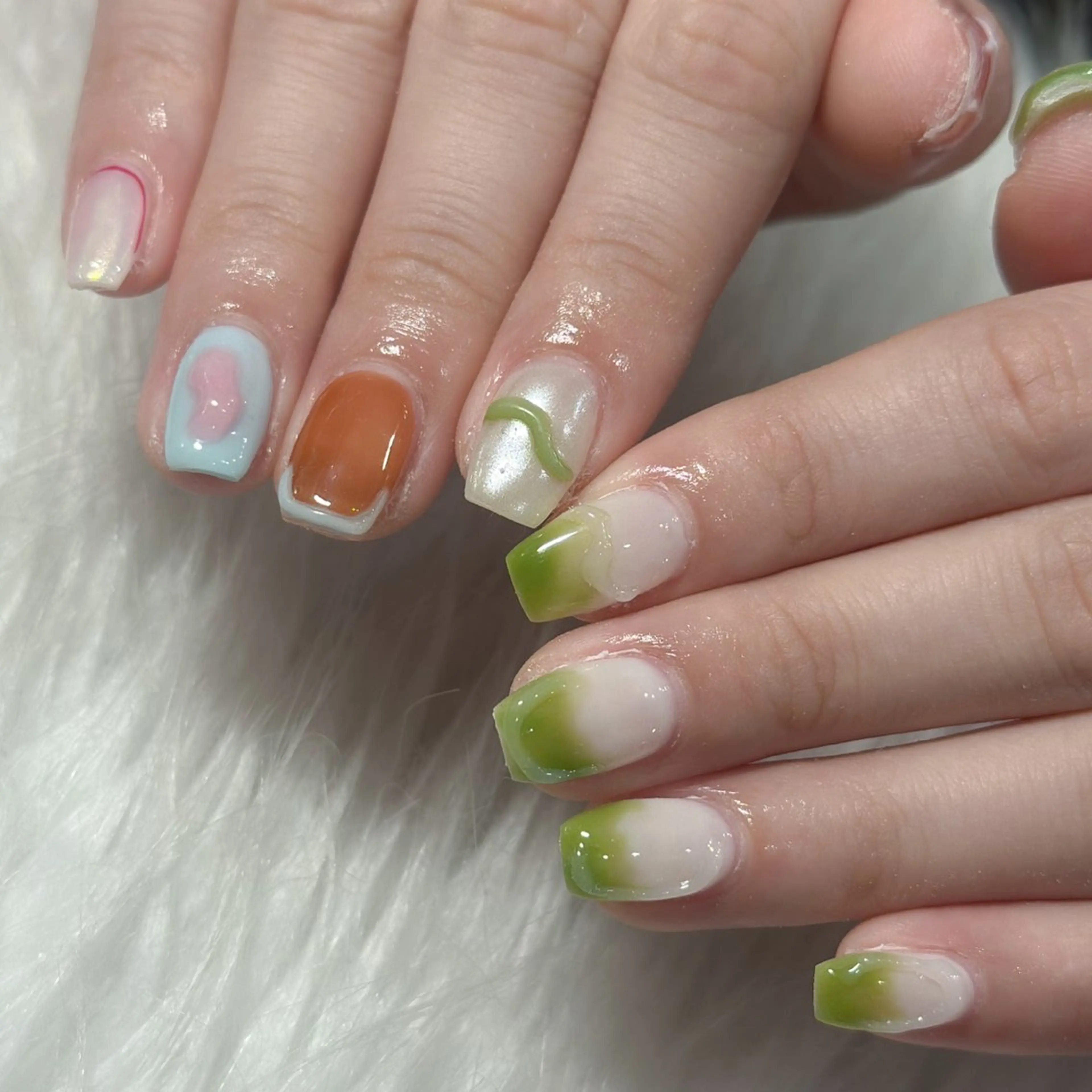 ネイル ハンドネイル フットネイル LAVISH nanamiのネイルデザイン