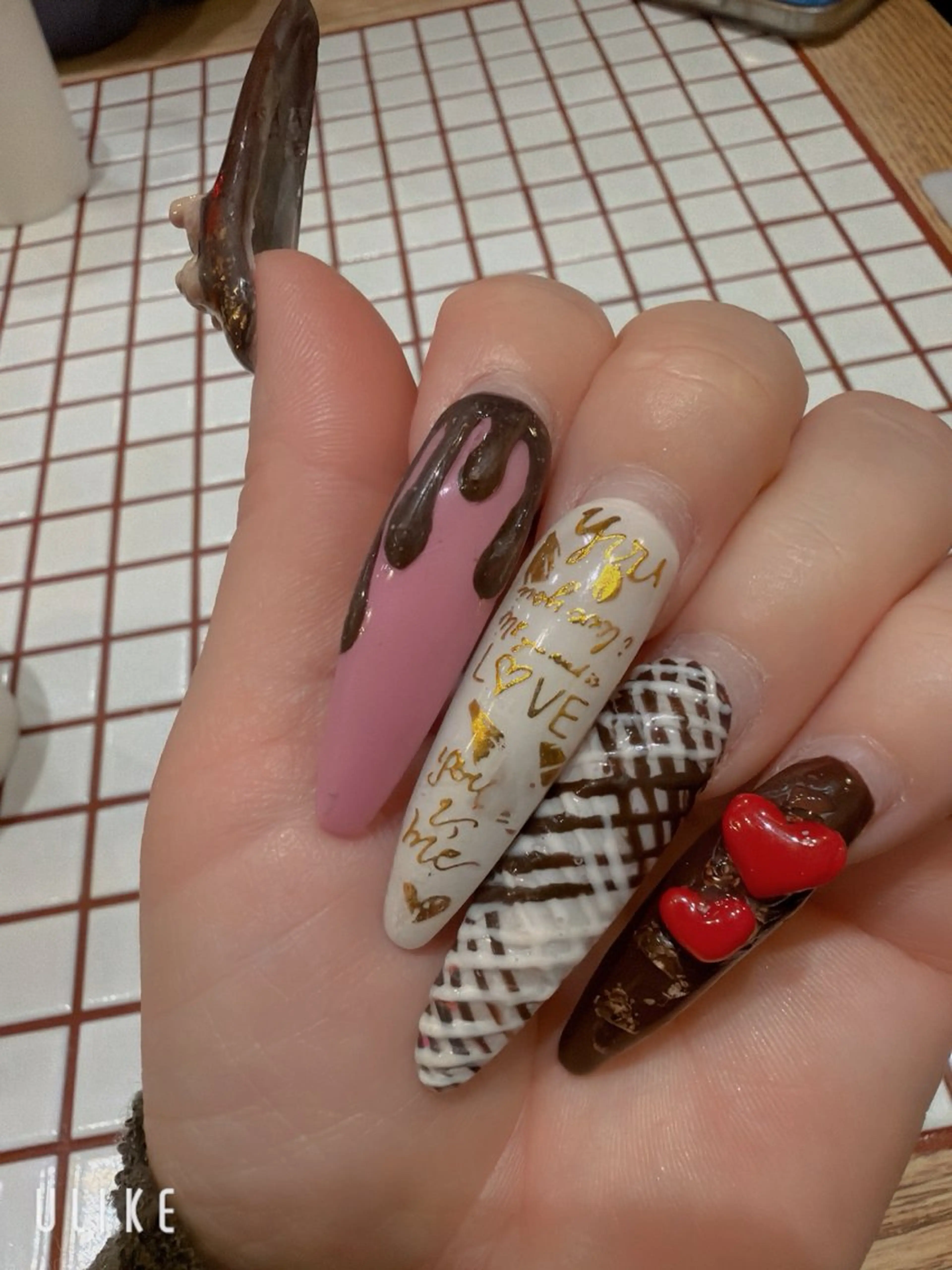 ロング 戸田 宏美のネイルデザイン